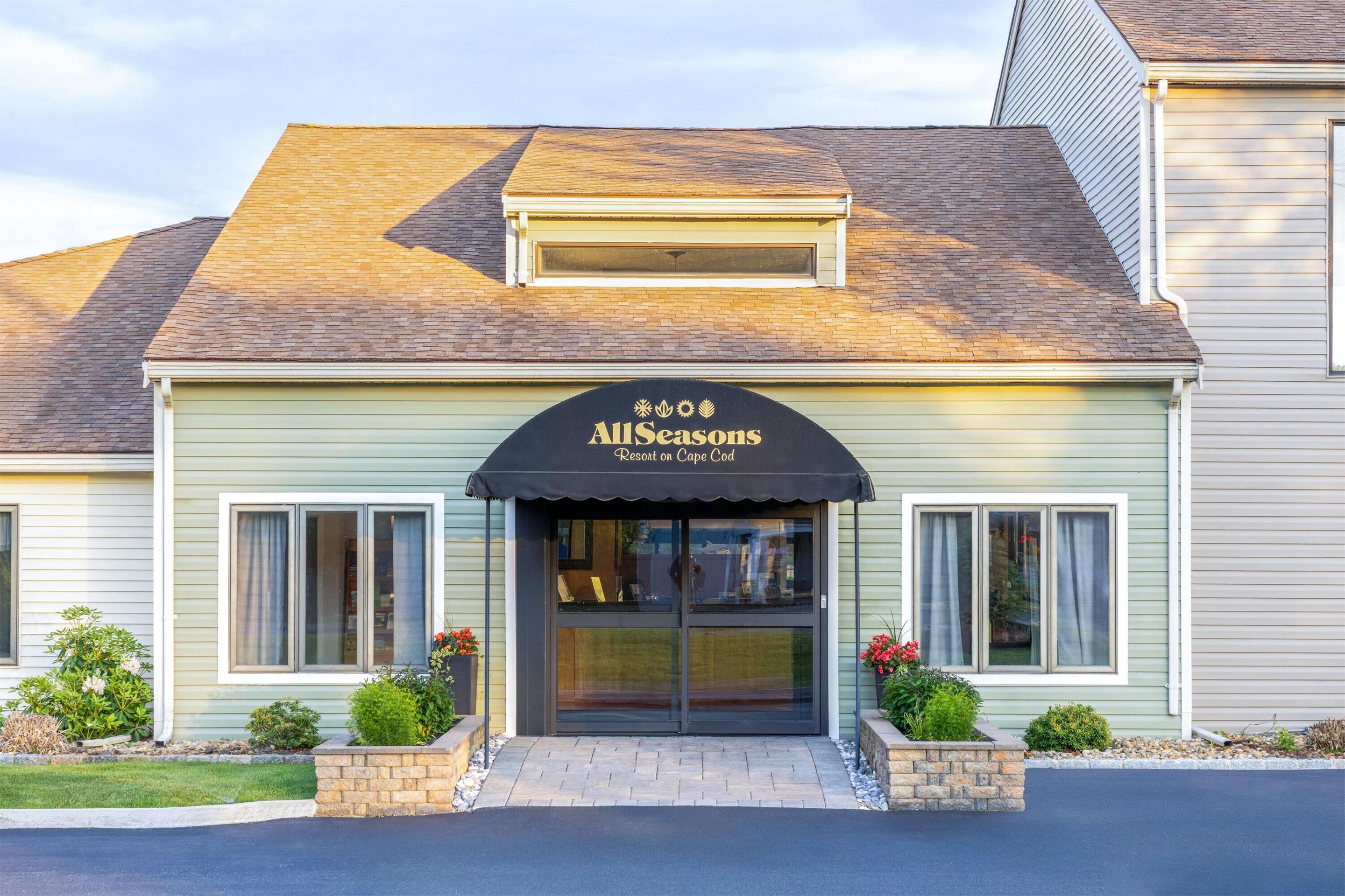 Exterior | All Seasons Resort, Trademark Collection by Wyndham