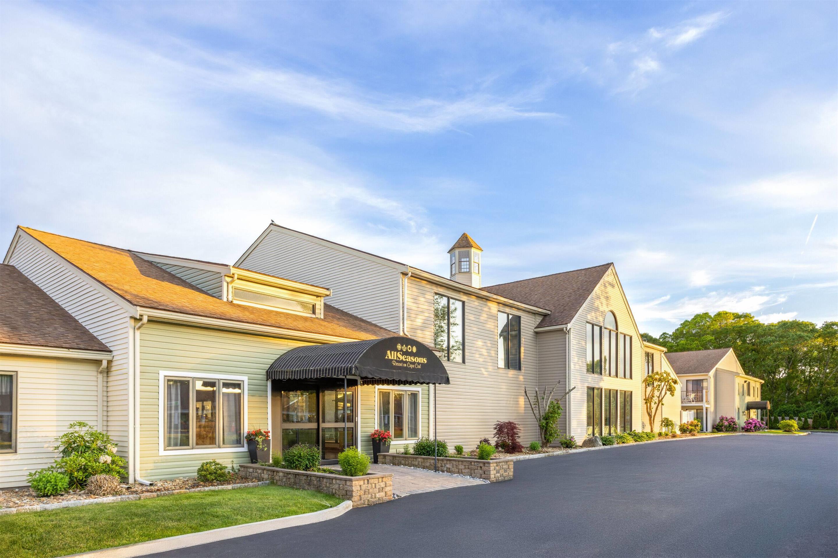 Exterior | All Seasons Resort, Trademark Collection by Wyndham