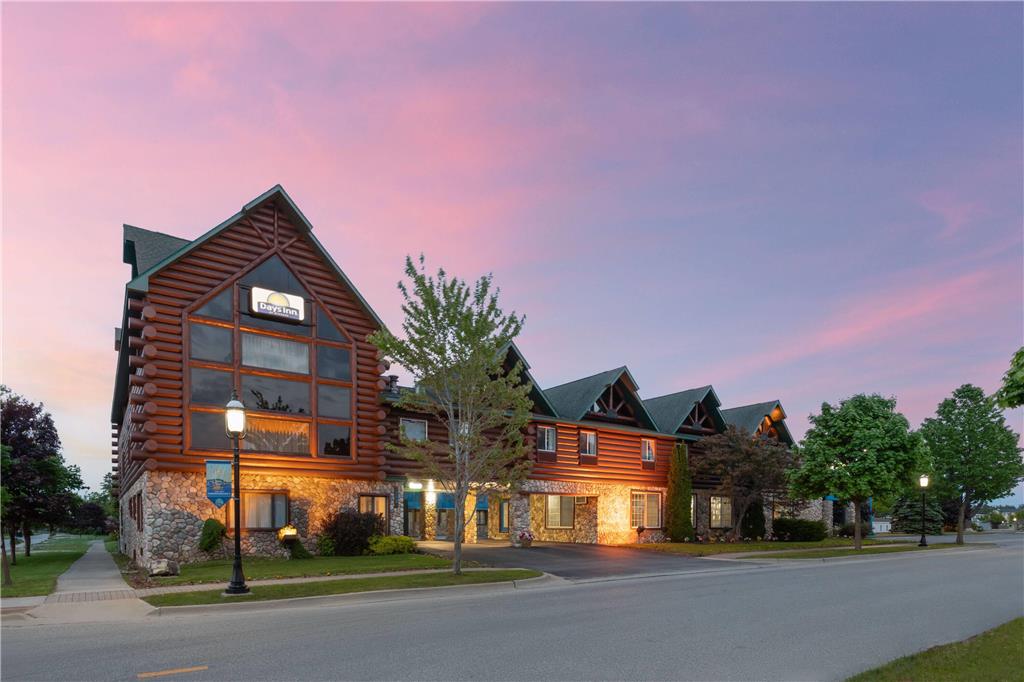 Days Inn Mackinaw City/Bridge