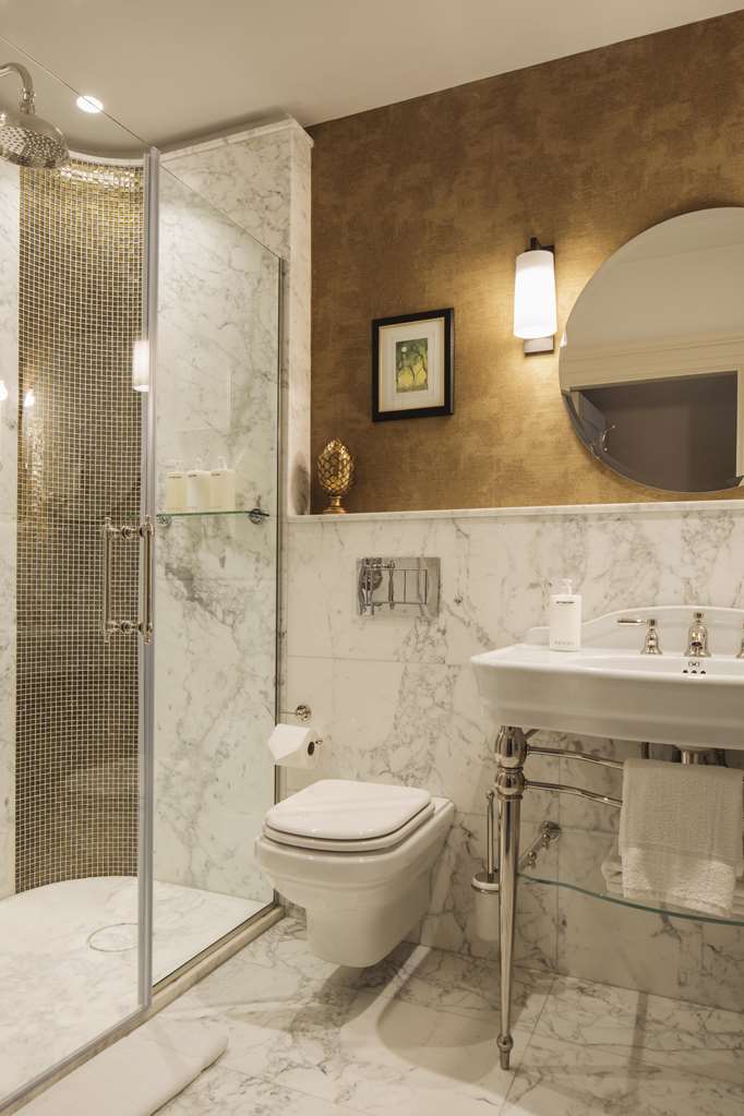 The Cliff Townhouse
