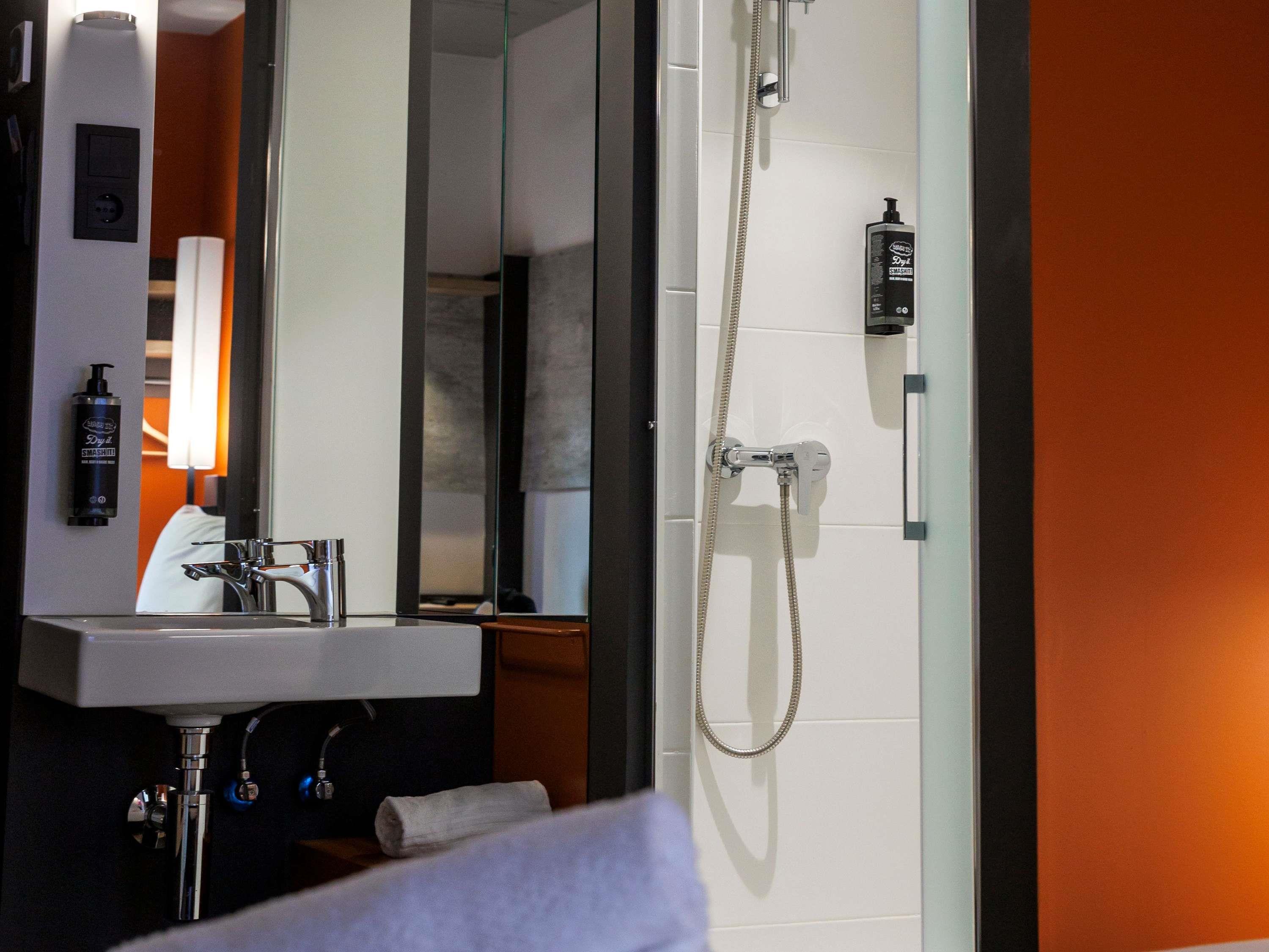 ibis budget Logroño Centro Room Type - Standard room with twin beds