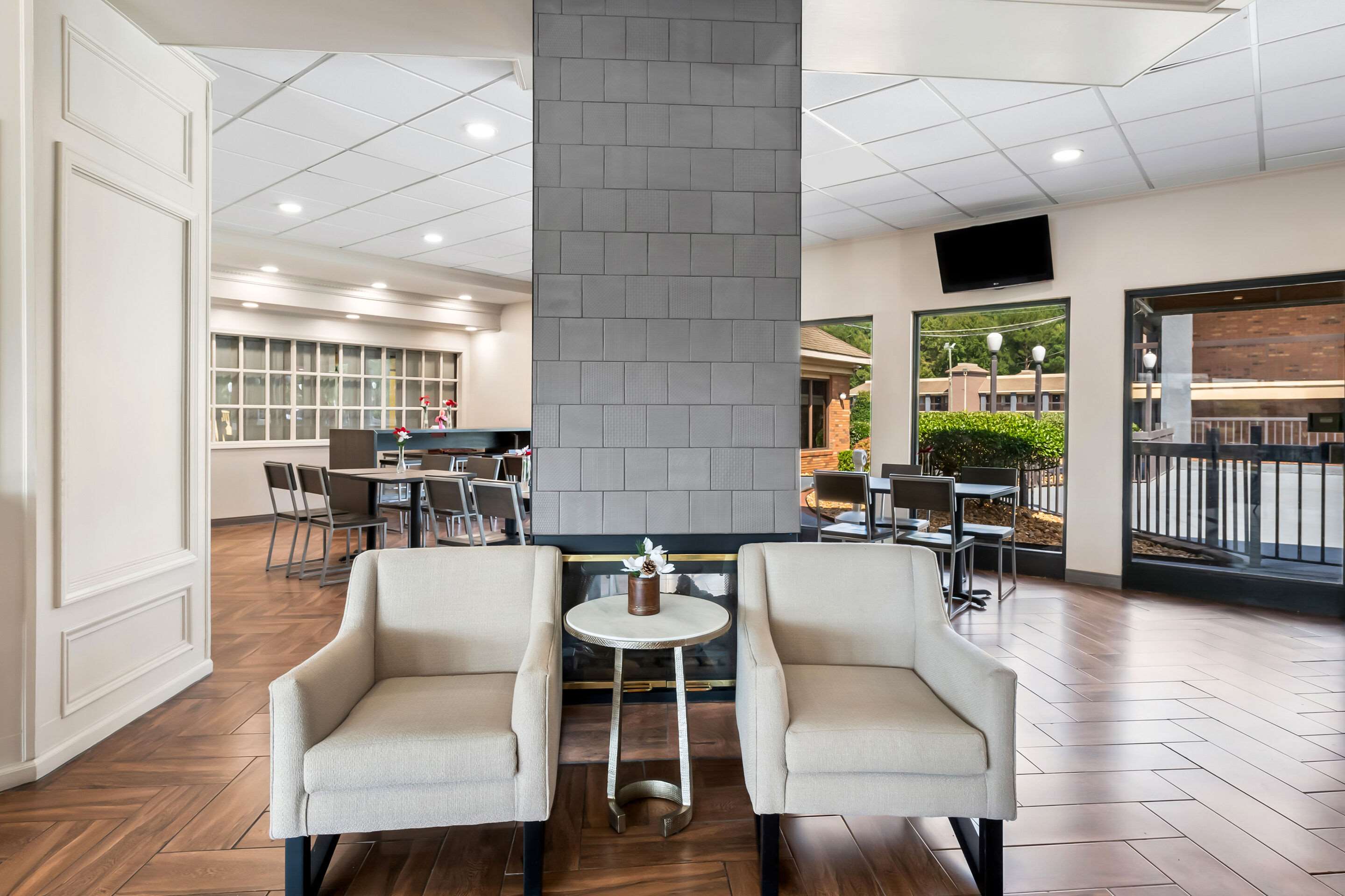 Breakfast area