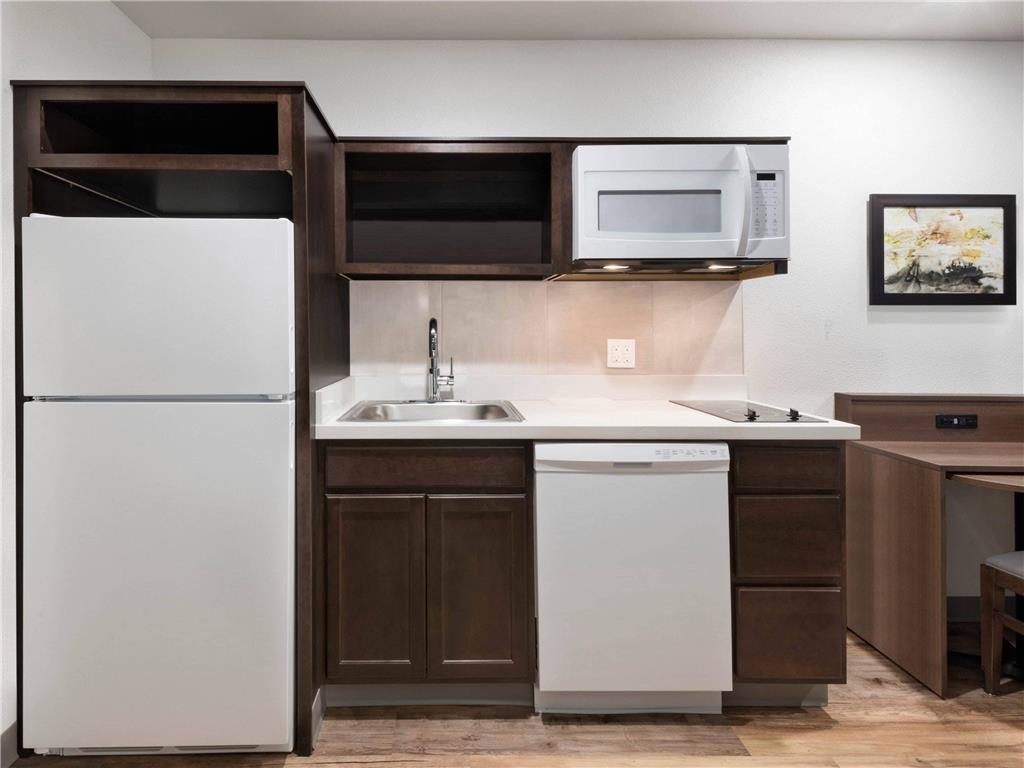 WOODSPRING SUITES WINSTON-SALEM NEA-guestroom-Guest Room,Suite,On-Site.jpg