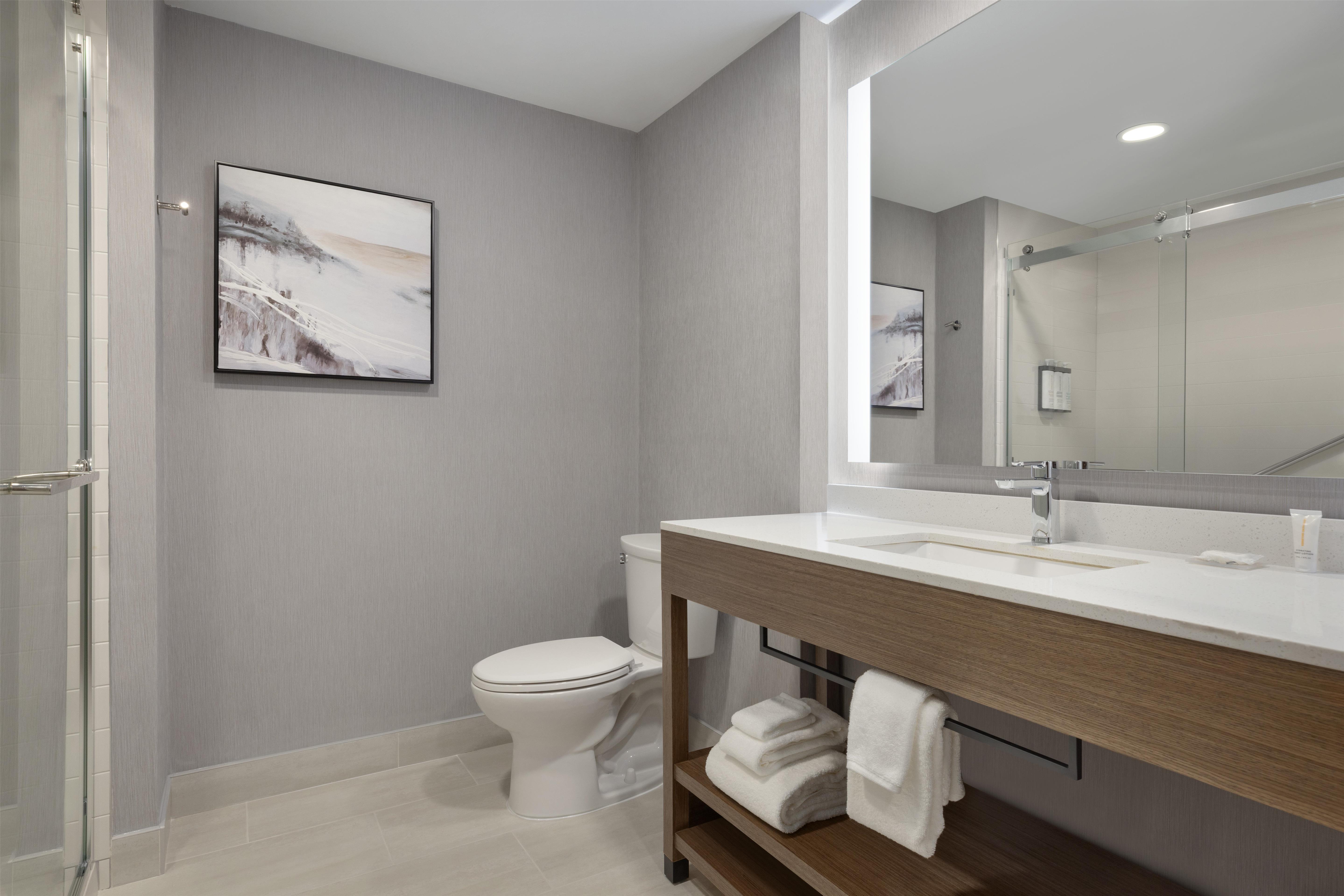Hyatt Place Windsor Room Type - SPECIALTY 2 QUEEN BEDS PLUS SOFA BED