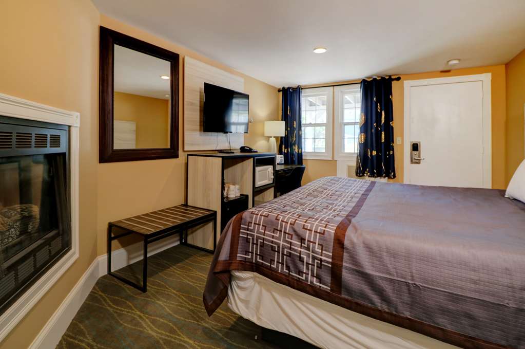 Yankee Clipper Inn, SureStay Collection by Best Western-guestroom-Guest Room,On-Site.jpg