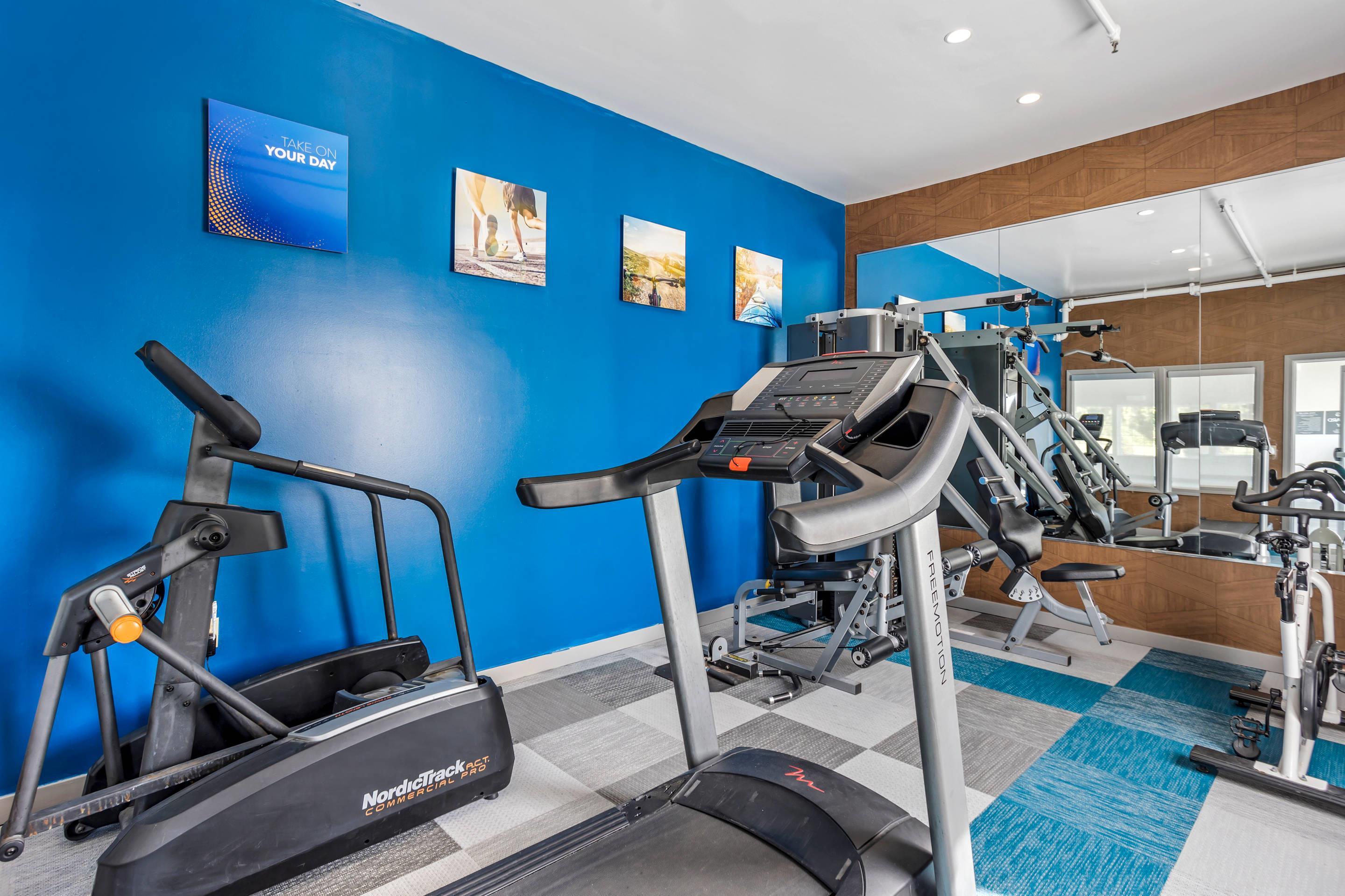 Exercise room | Comfort Inn & Suites Harrisburg-Hershey North