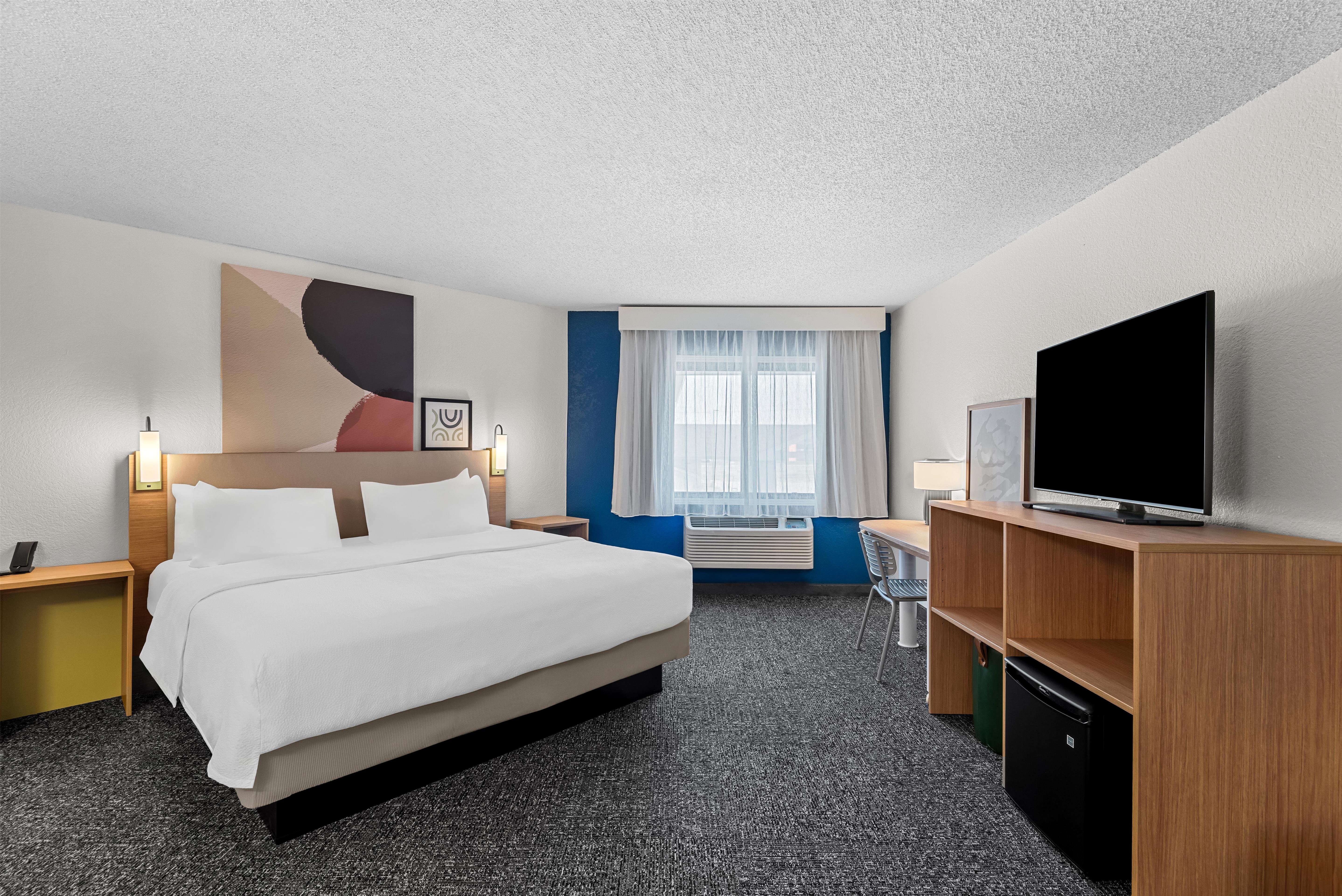 Spark by Hilton Cedar Falls - Tap to explore photos