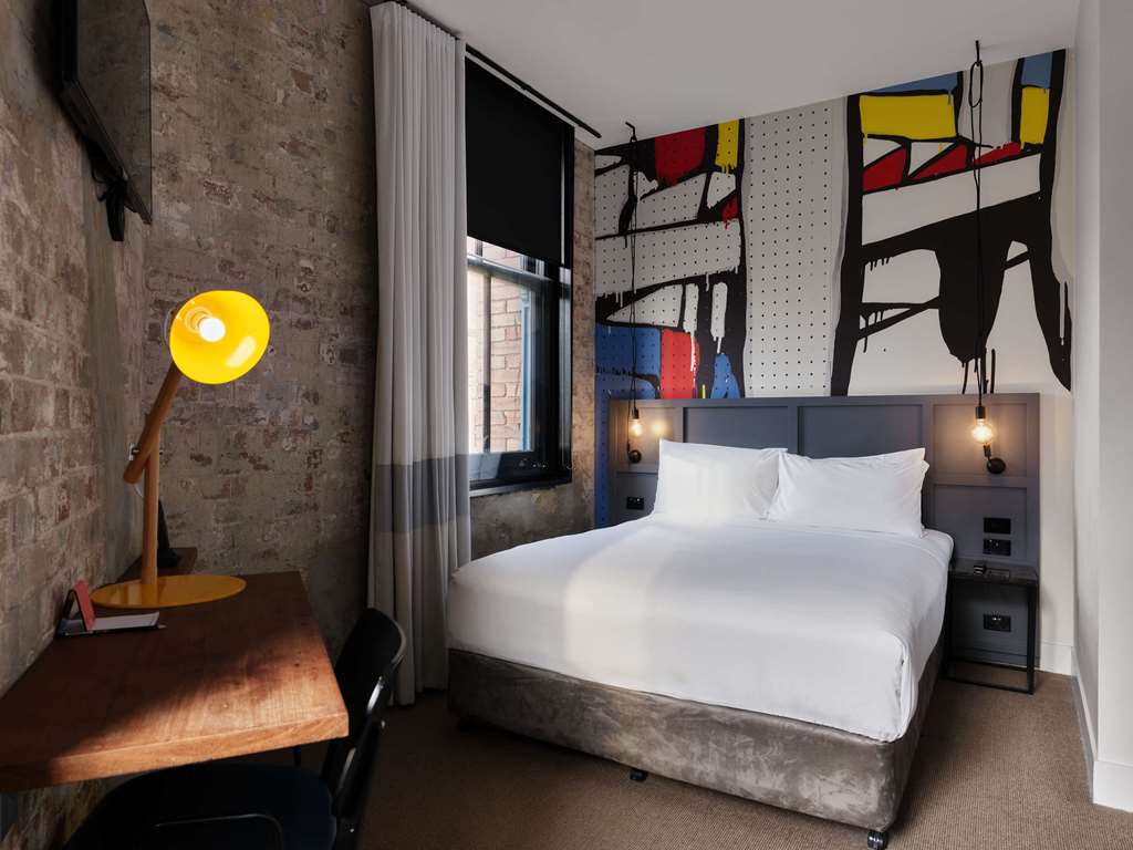 Guest photo