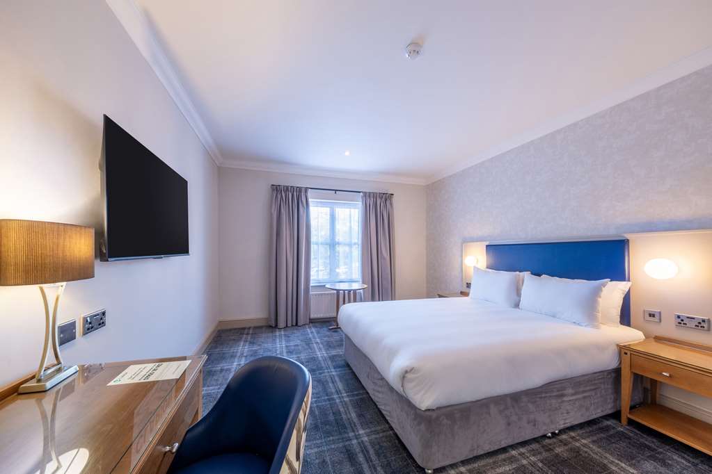 CLARION HOTEL CHARLECOTE PHEASANT-guestroom-Guest Room,On-Site.jpg
