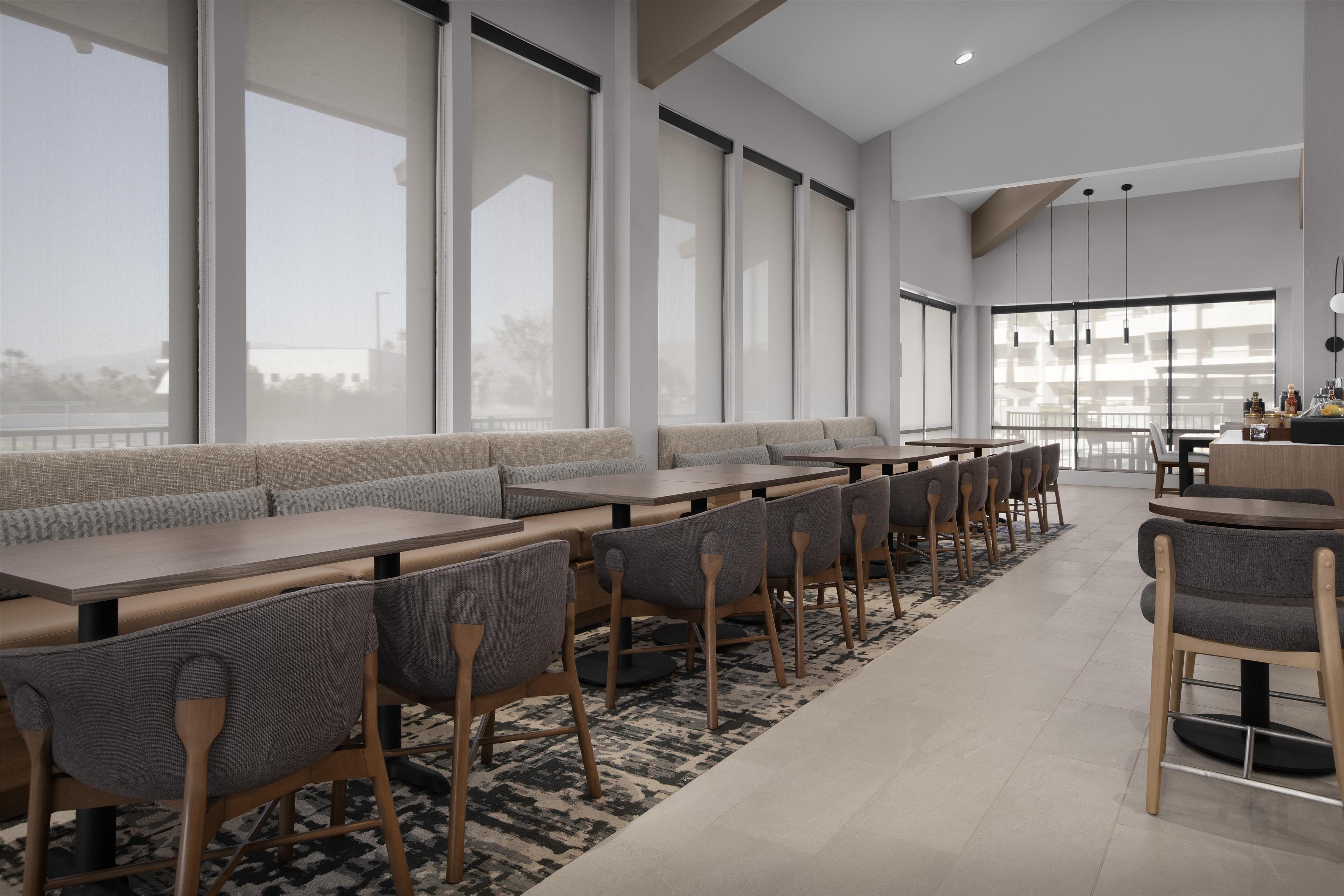 Breakfast Area | Homewood Suites by Hilton Santa Maria