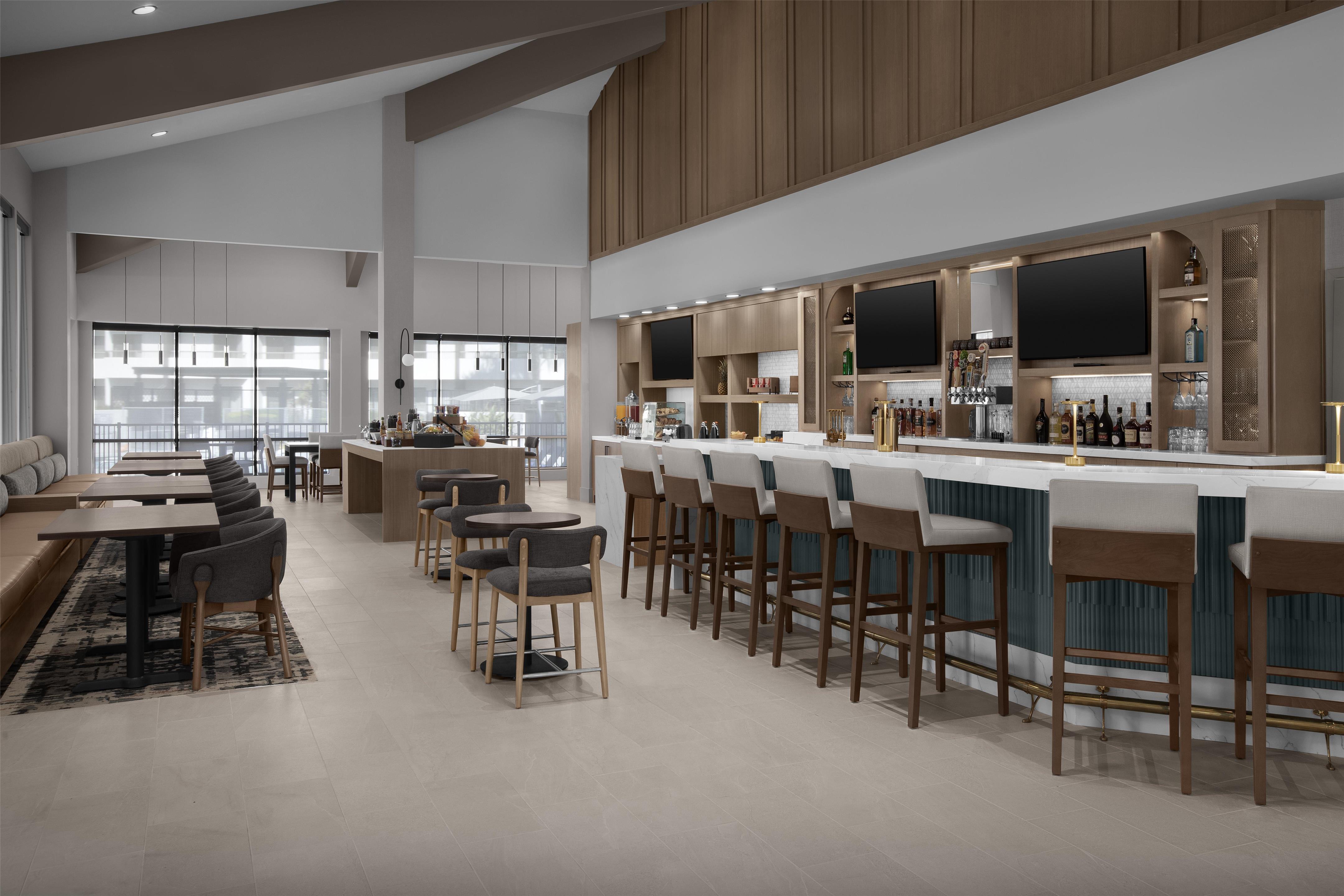 Breakfast Area | Homewood Suites by Hilton Santa Maria