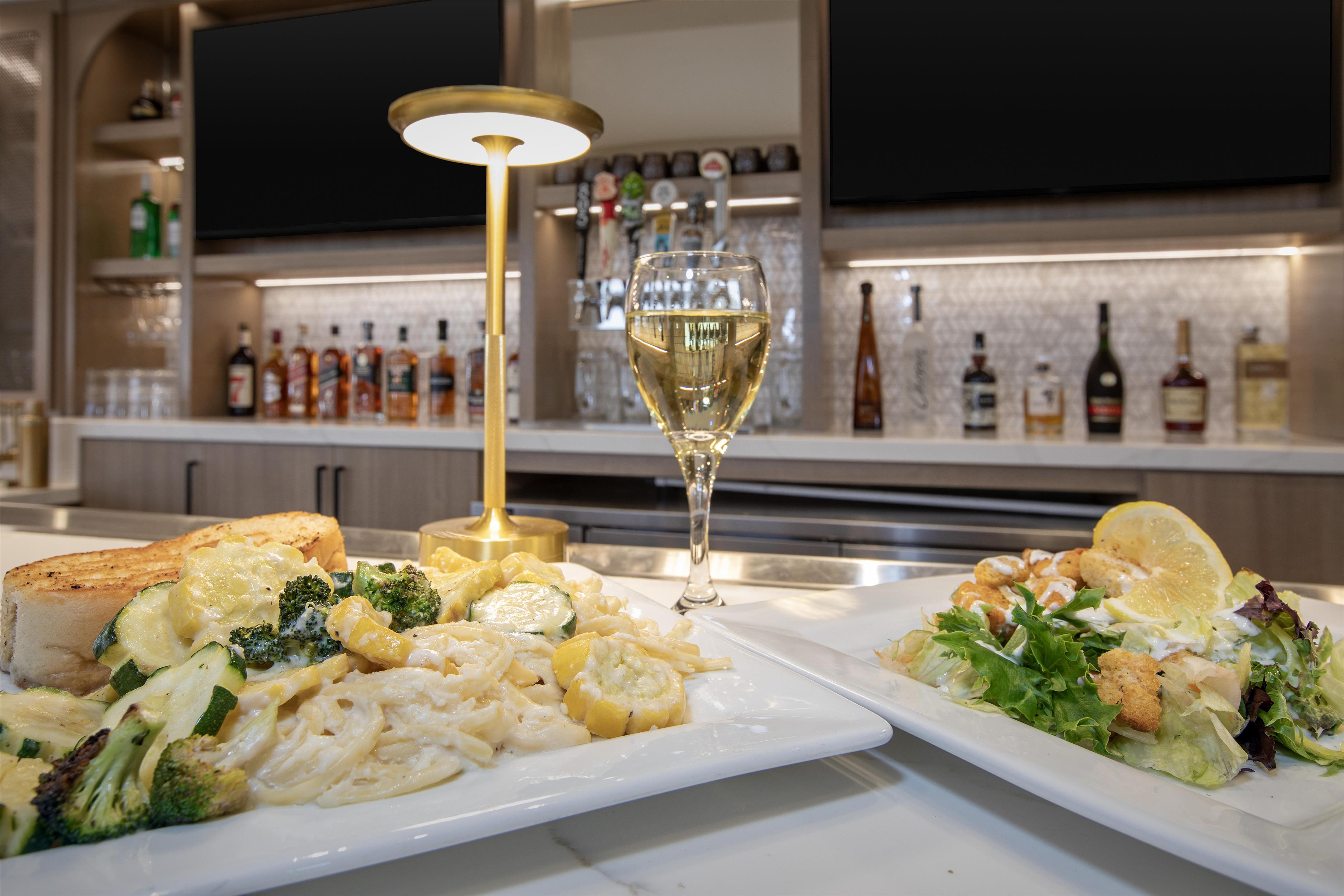 Restaurant | Homewood Suites by Hilton Santa Maria