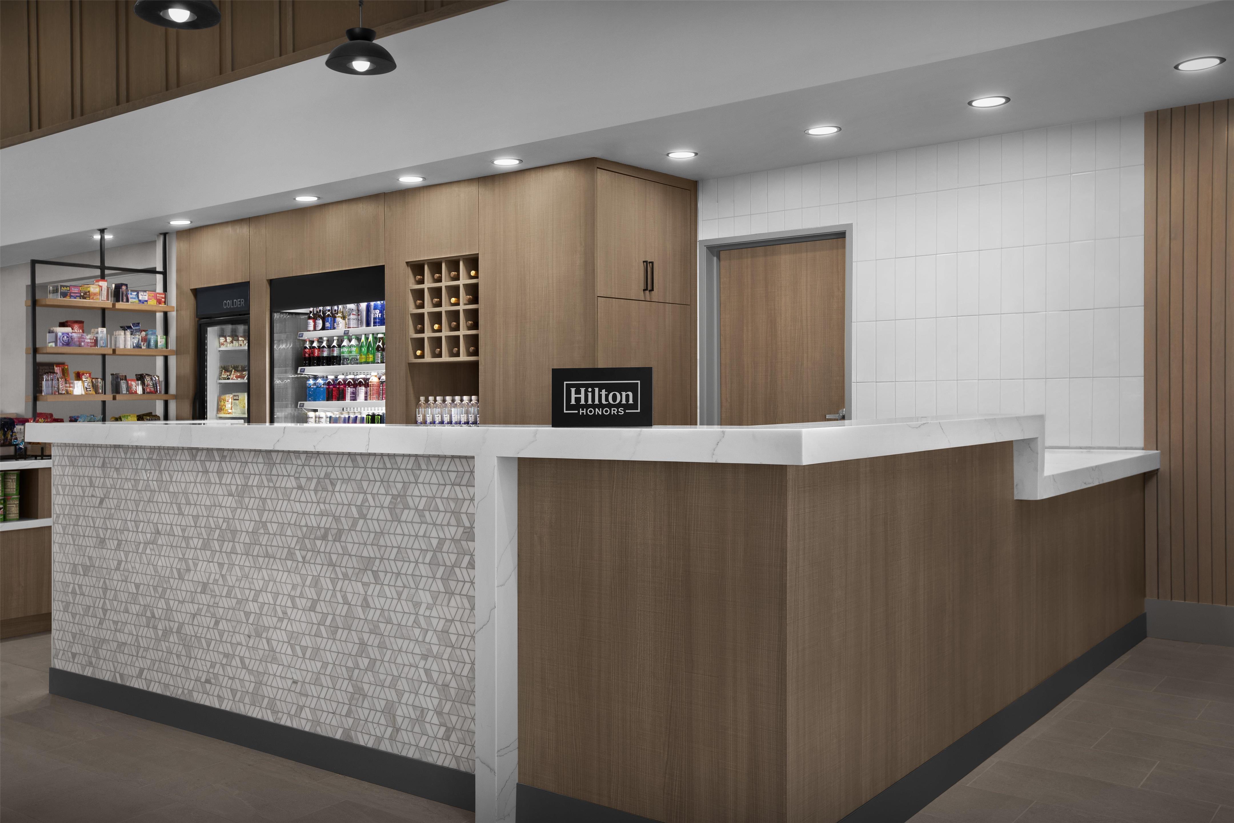 Restaurant | Homewood Suites by Hilton Santa Maria