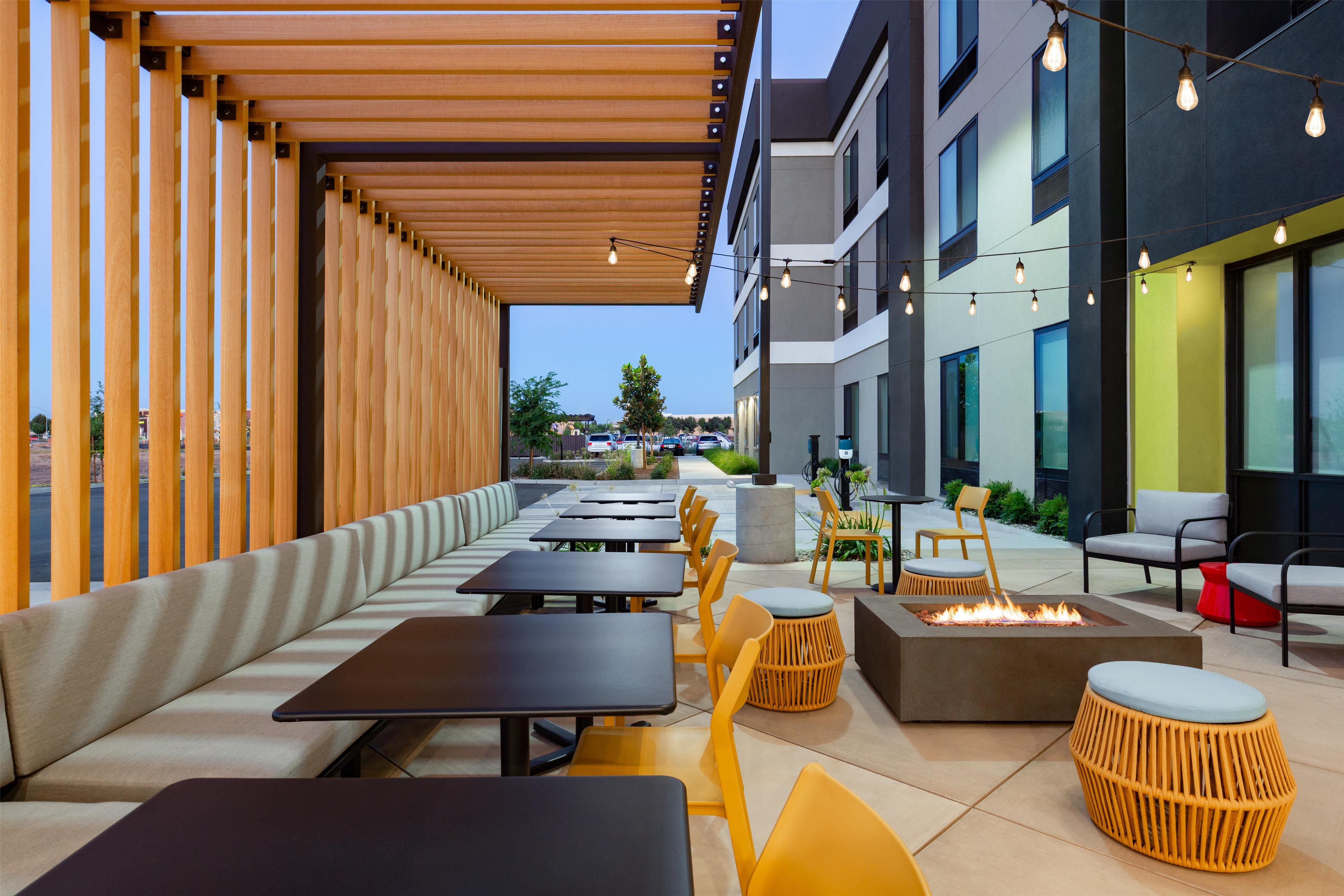 Exterior | Home2 Suites By Hilton Fresno Northwest