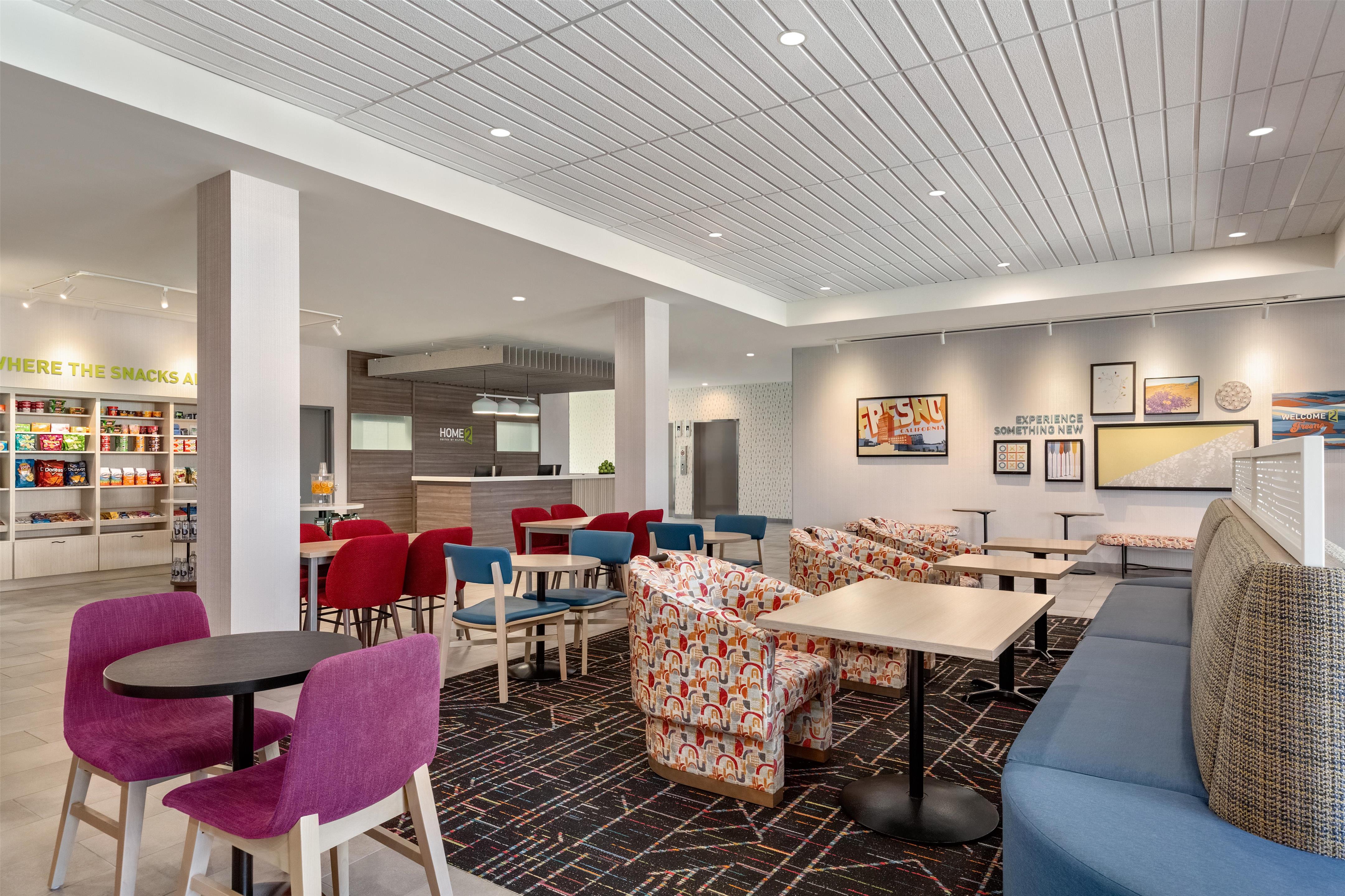 Lobby | Home2 Suites By Hilton Fresno Northwest