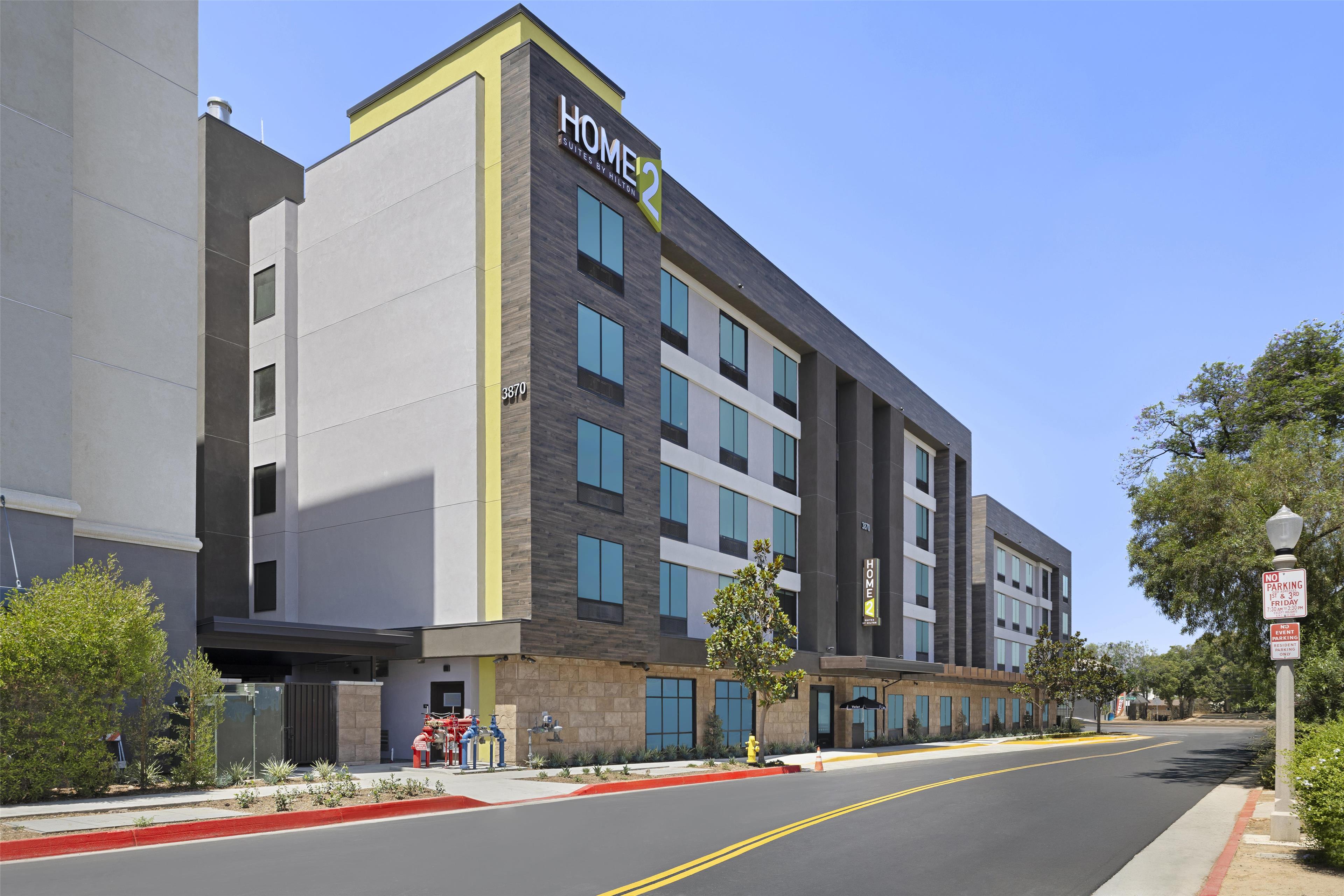 Home2 Suites by Hilton Riverside Downtown Convention Center