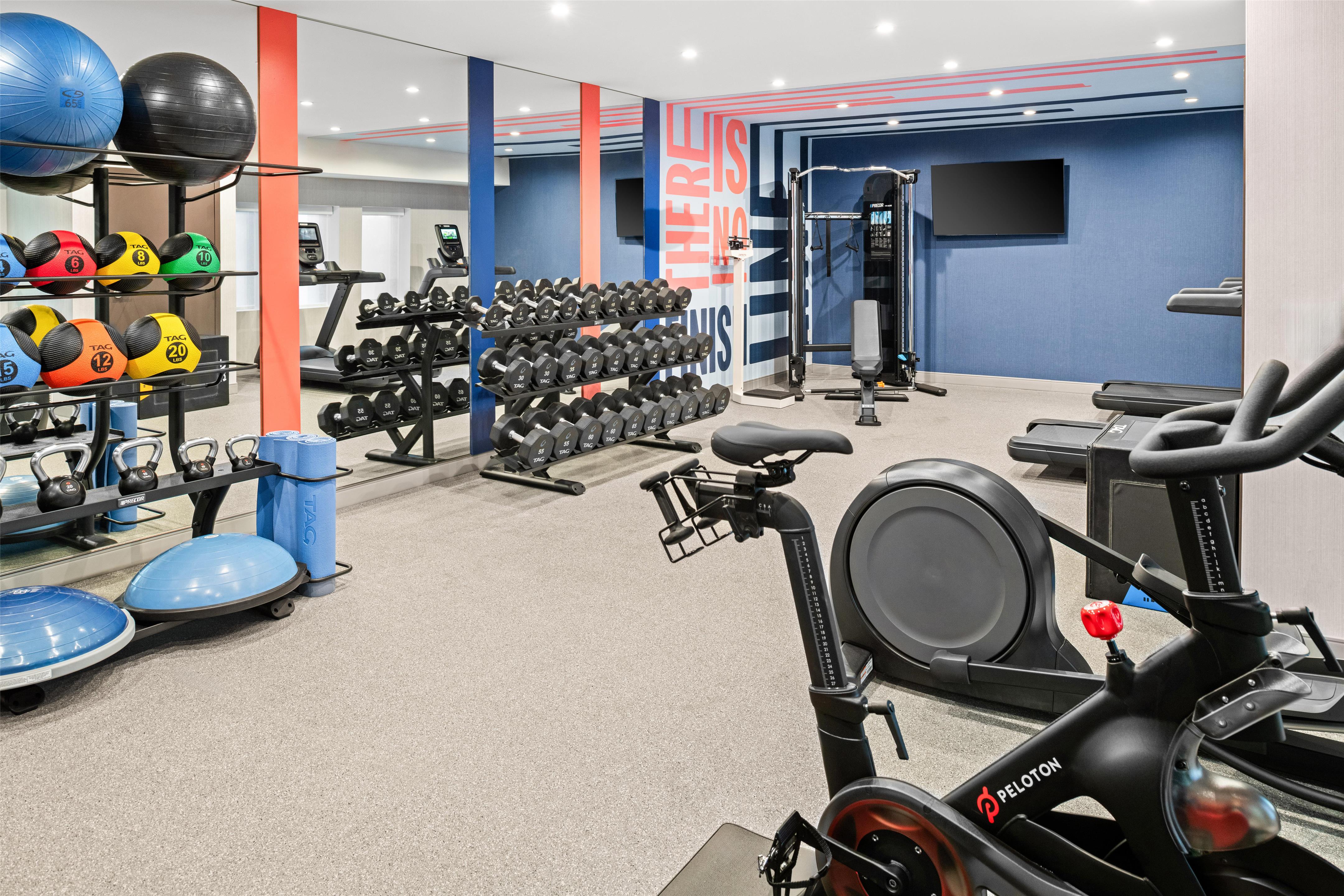 Health club fitness center gym | Hampton Inn by Hilton Costa Mesa Newport Beach