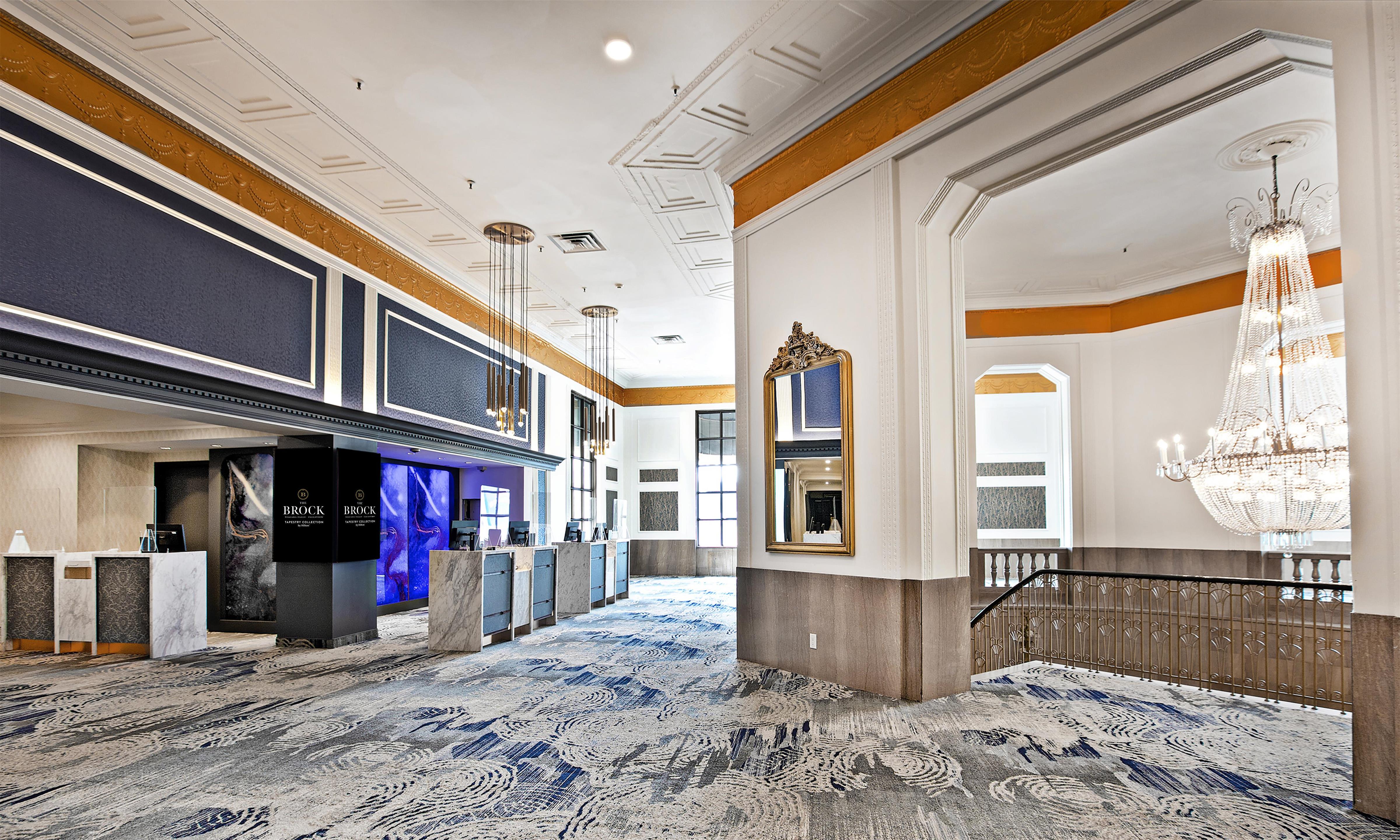 Lobby | The Brock Niagara Falls Fallsview, Tapestry by Hilton