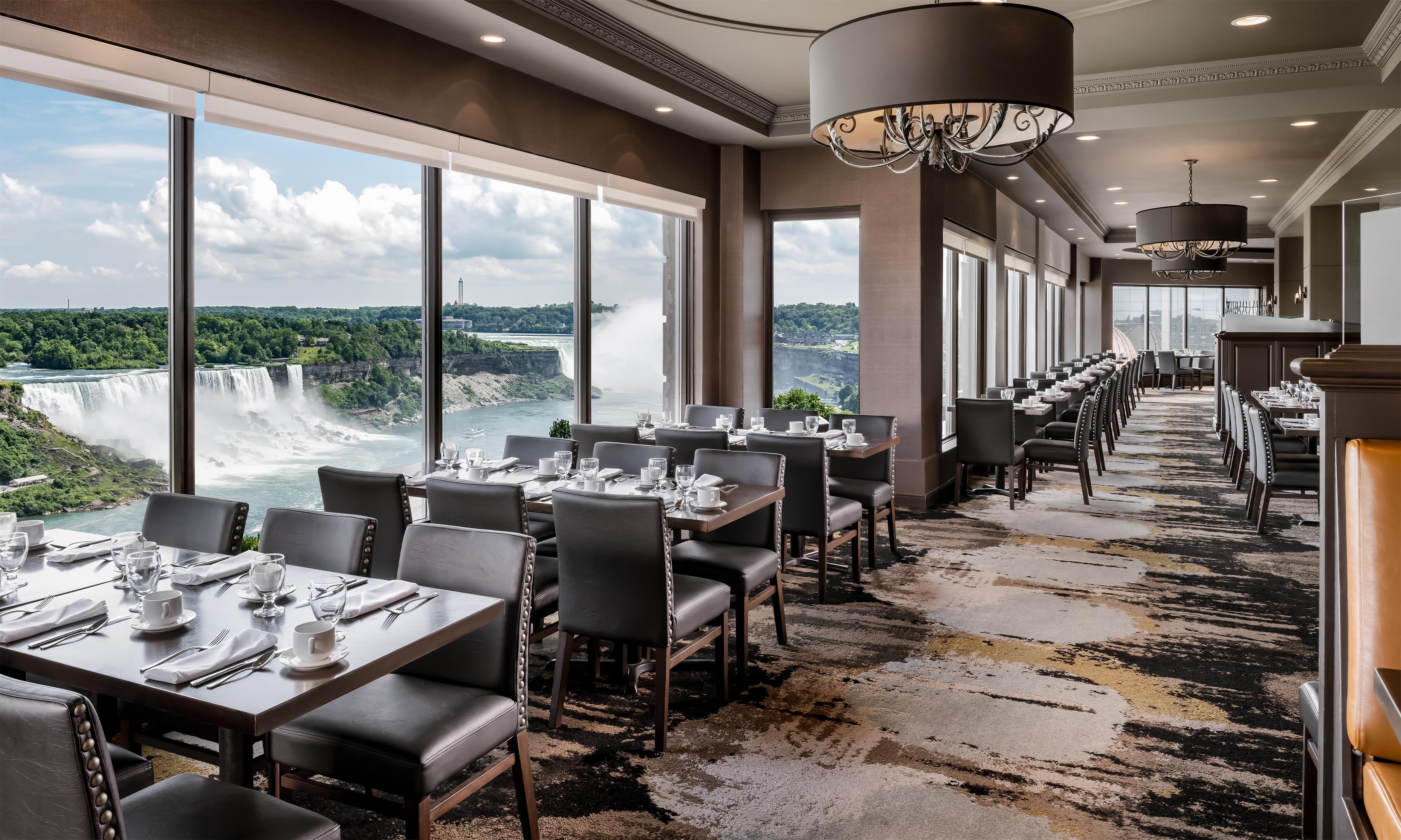 Restaurant | The Brock Niagara Falls Fallsview, Tapestry by Hilton