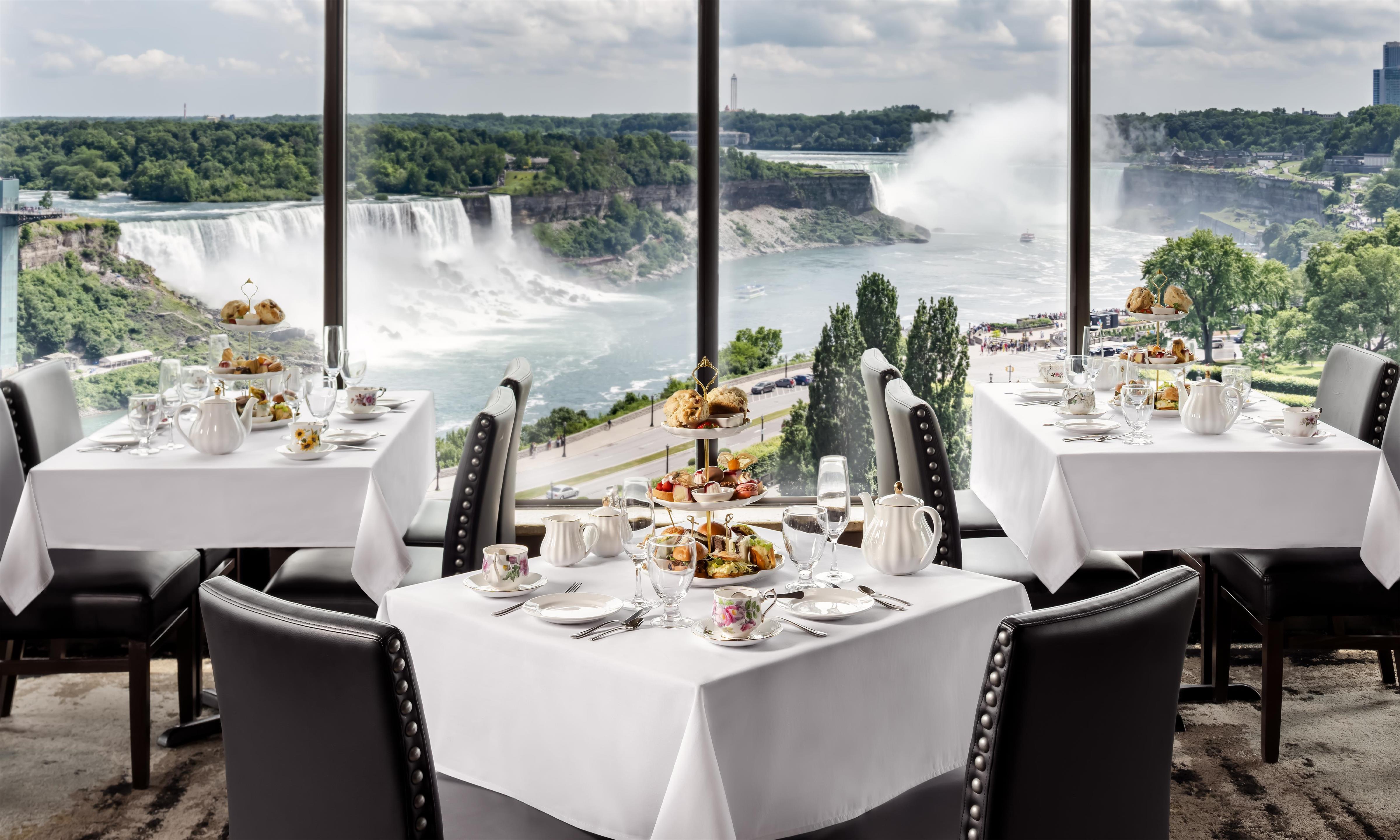 Restaurant | The Brock Niagara Falls Fallsview, Tapestry by Hilton