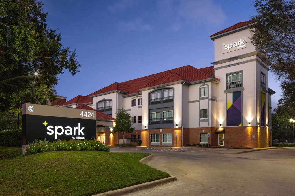 Spark by Hilton Houston West Clay Road - Tap to explore photos