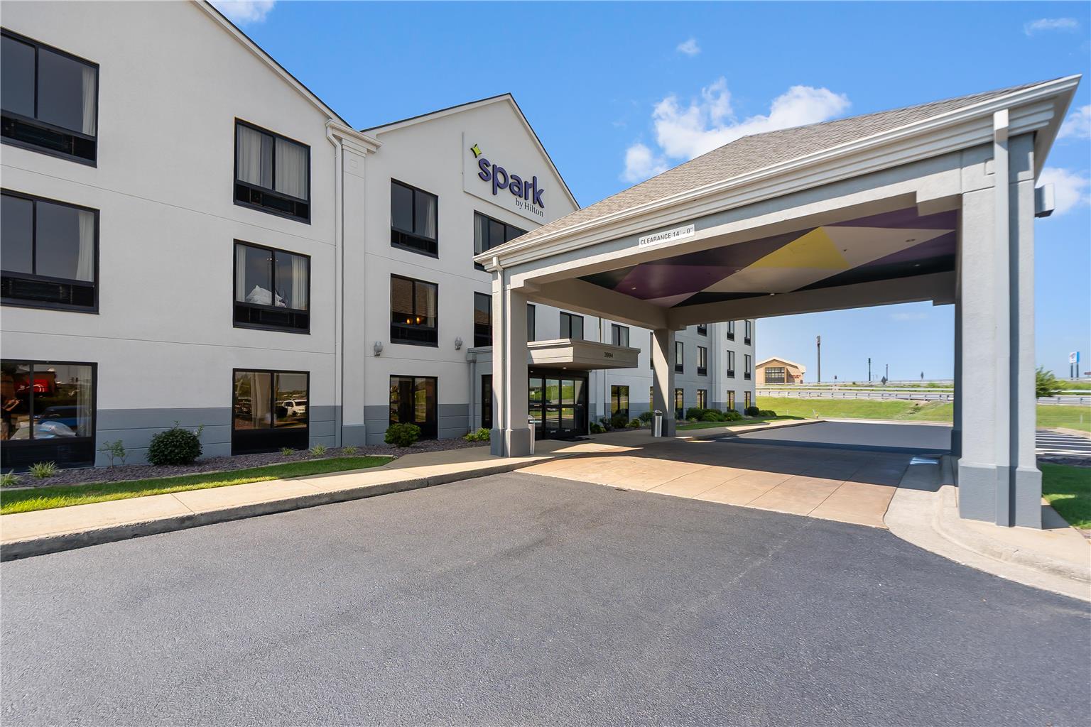 Auburn Place Hotel & Suites