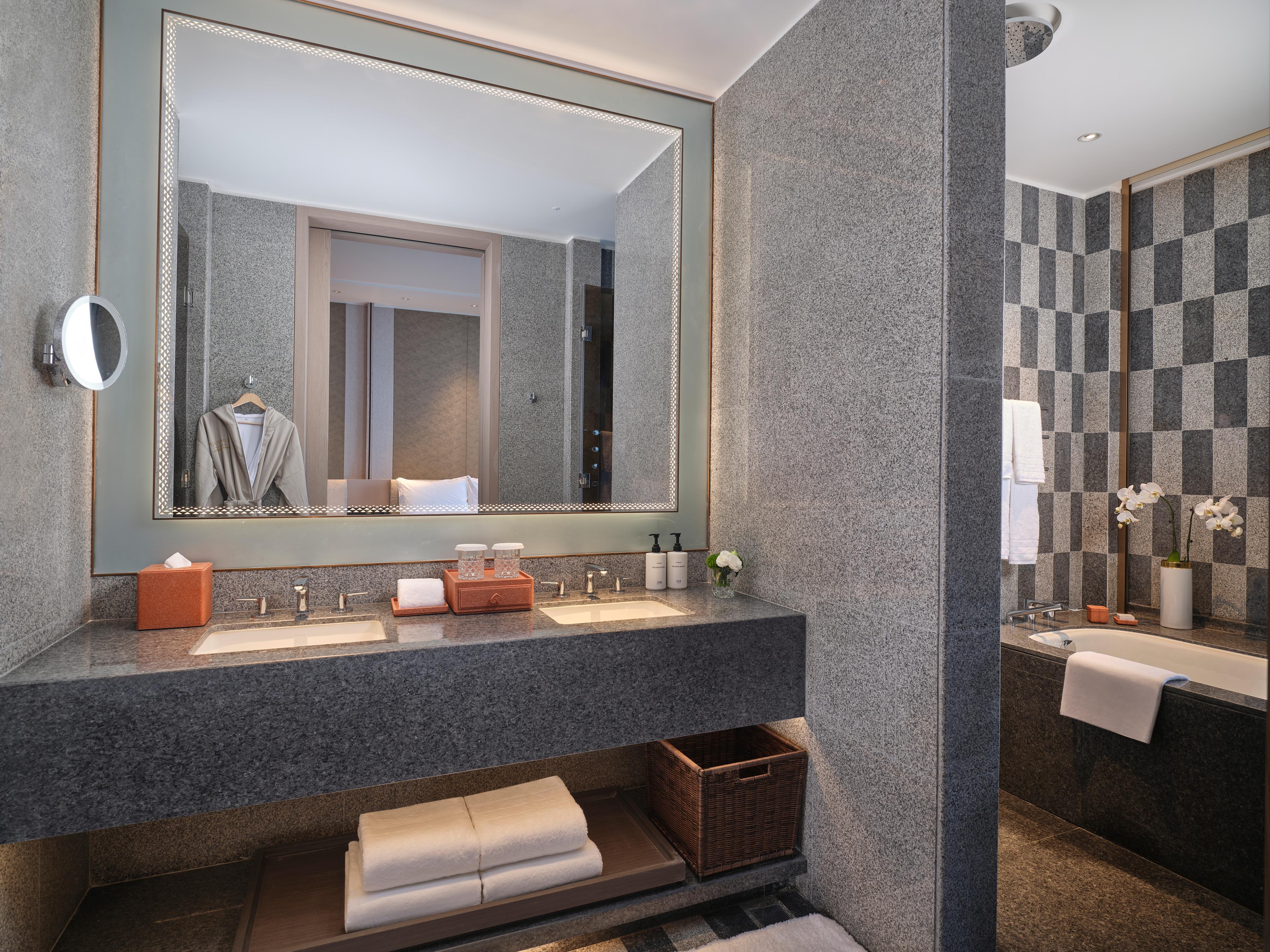 Conrad Altay Hemu Room Type - 2 QUEEN PREMIUM SUITE