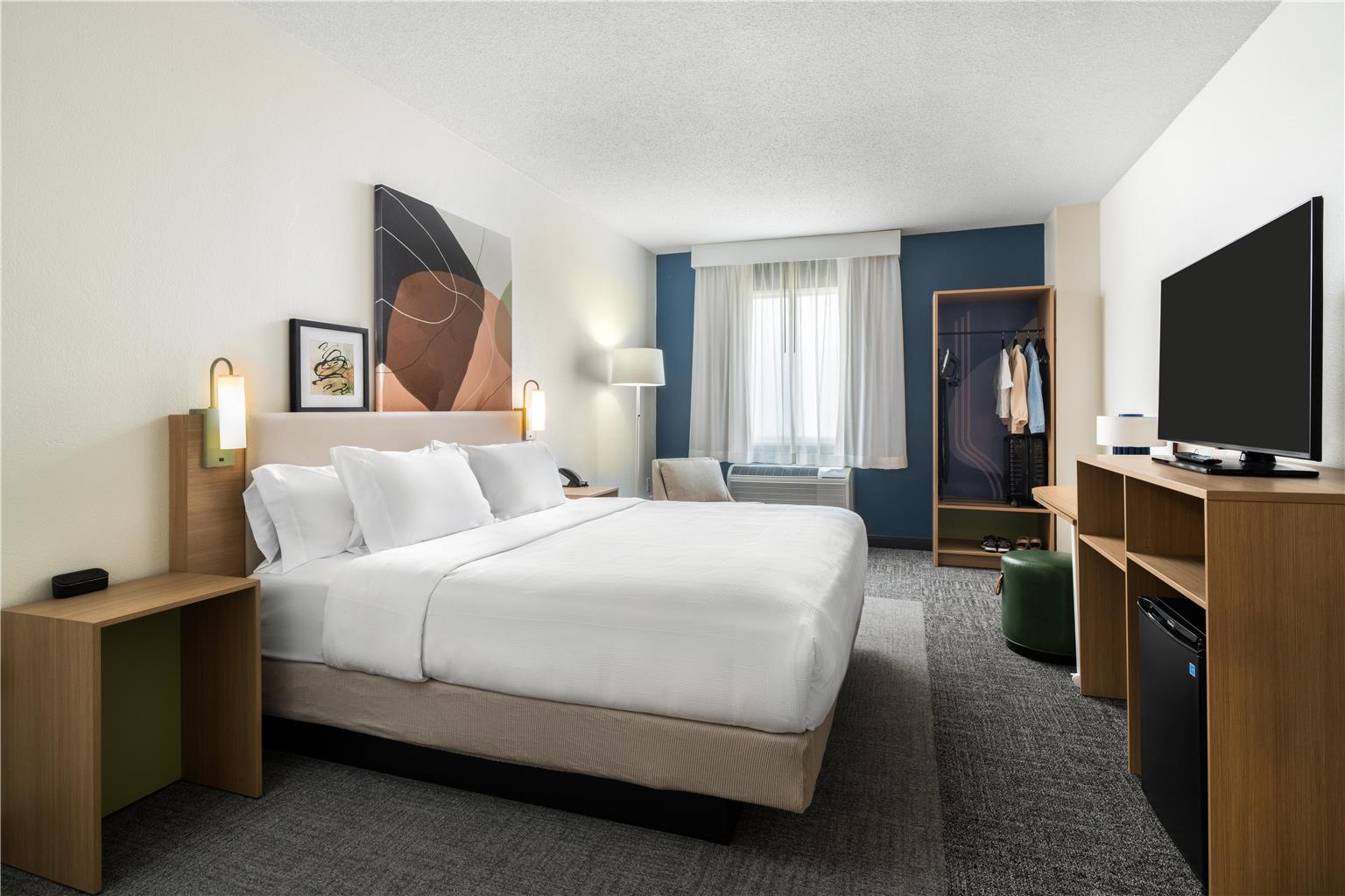 Comfort Suites