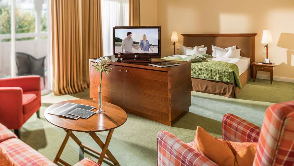 Romantik Hotel Roewers-guestroom-Guest Room,On-Site.jpg