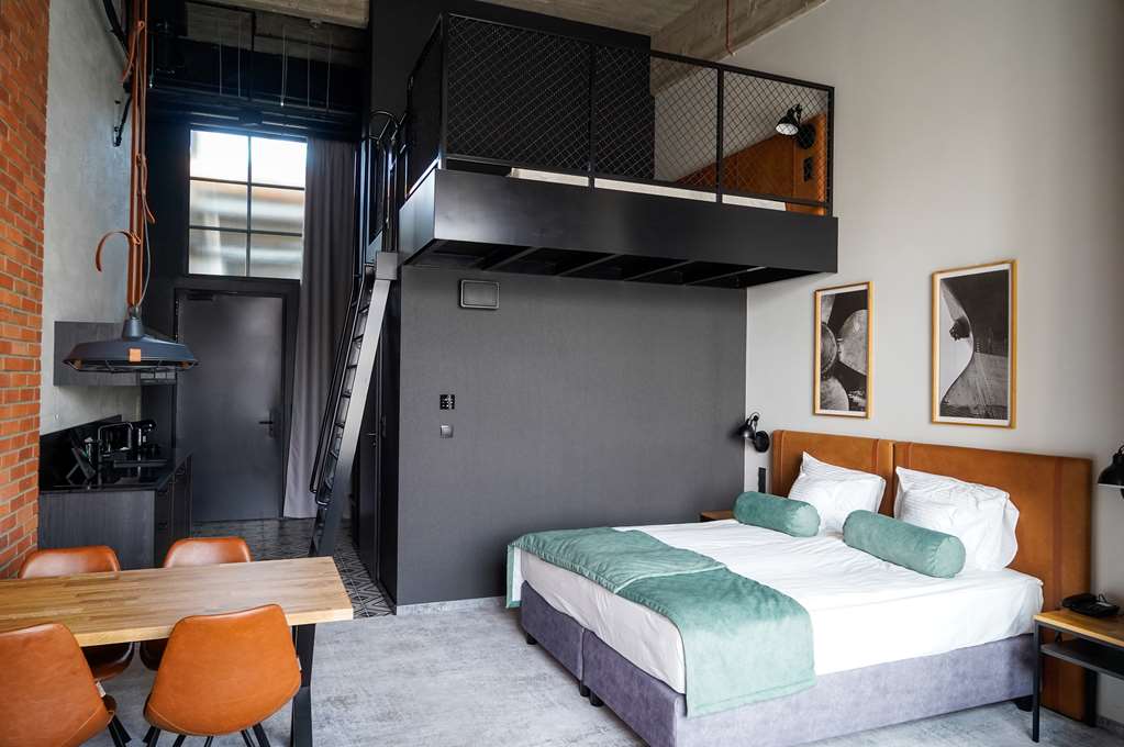 MONTOWNIA LOFTS AND EXPERIENCE-guestroom-Guest Room,On-Site.jpg