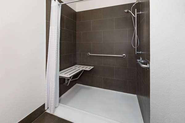 Guest Room,Bathroom,Shower,Accessibility,On-Site
