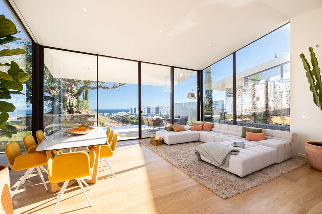 LEIRO RESIDENCES-guestroom-Guest Room,On-Site.jpg