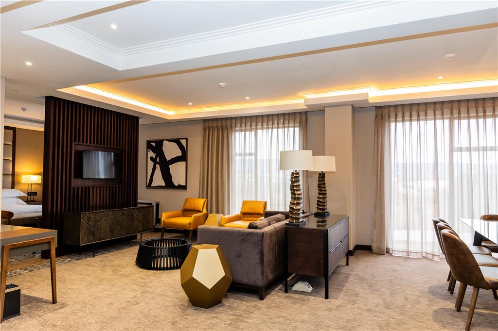 PREMIER HOTEL THOHOYANDOU-guestroom-Guest Room,Guest Room Amenity,Suite,On-Site.jpg