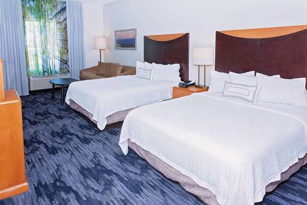 2 Queen Beds, Suite, Non-Smoking