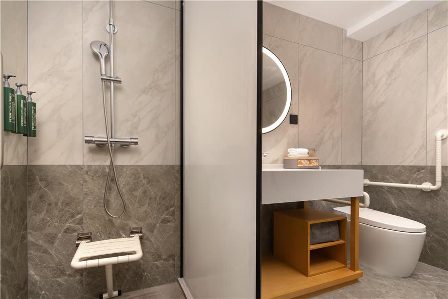 Guest Room,Bathroom,On-Site