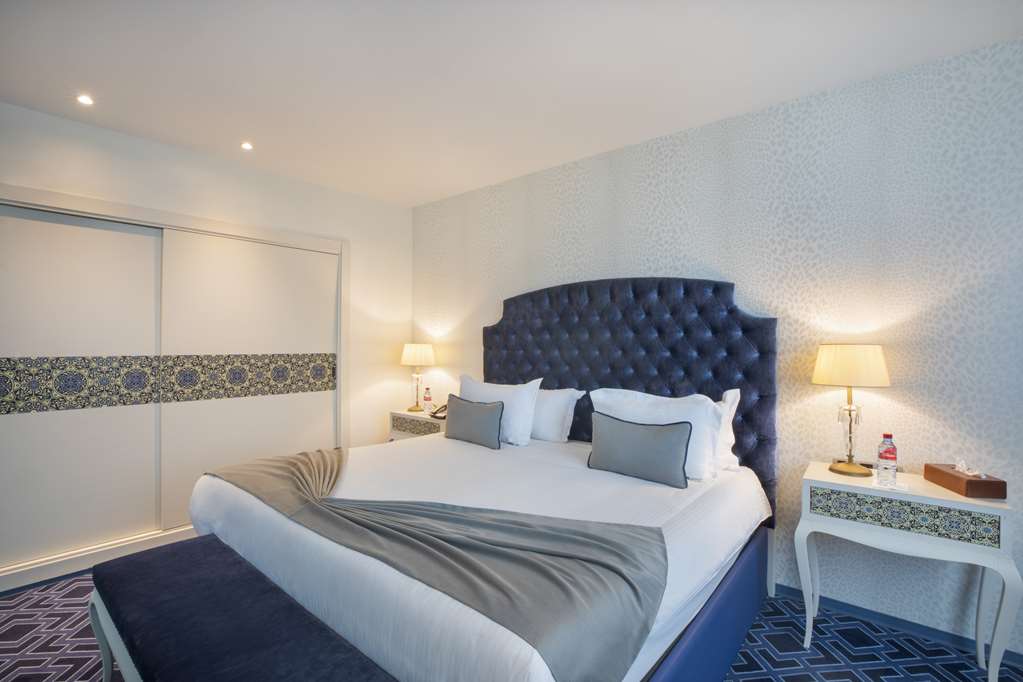 DBLTREE BY HILTON CASABLANCA-guestroom-Guest Room,On-Site.jpg