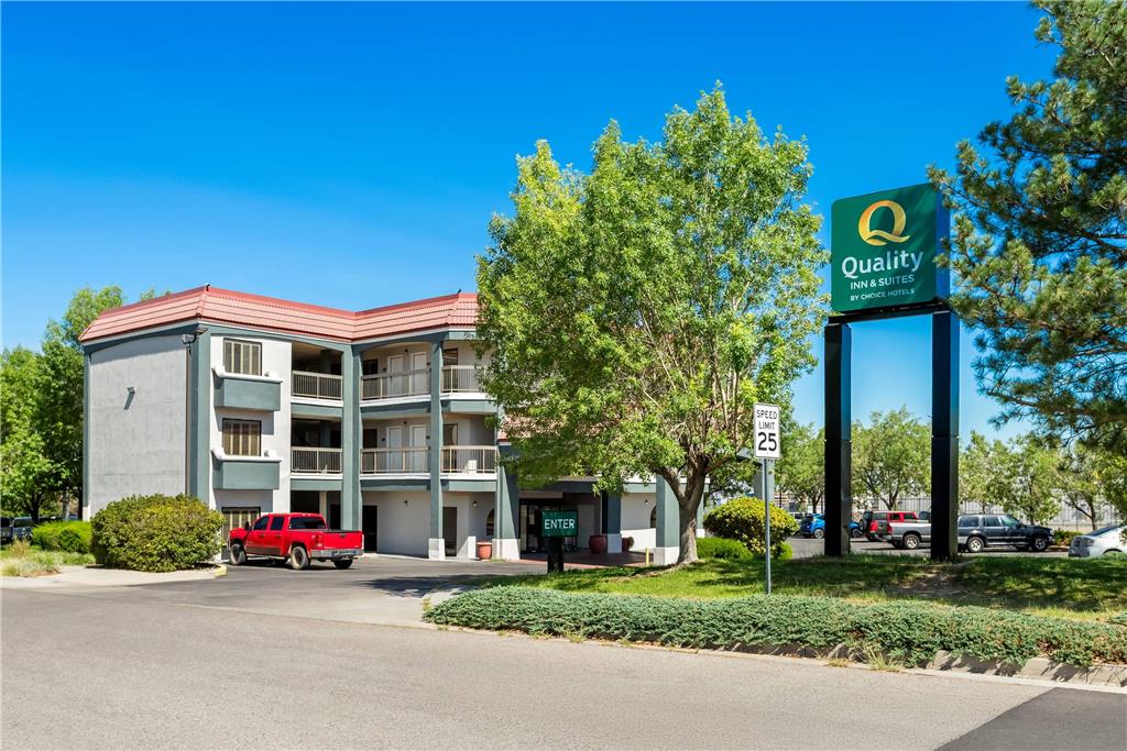 Quality Inn & Suites
