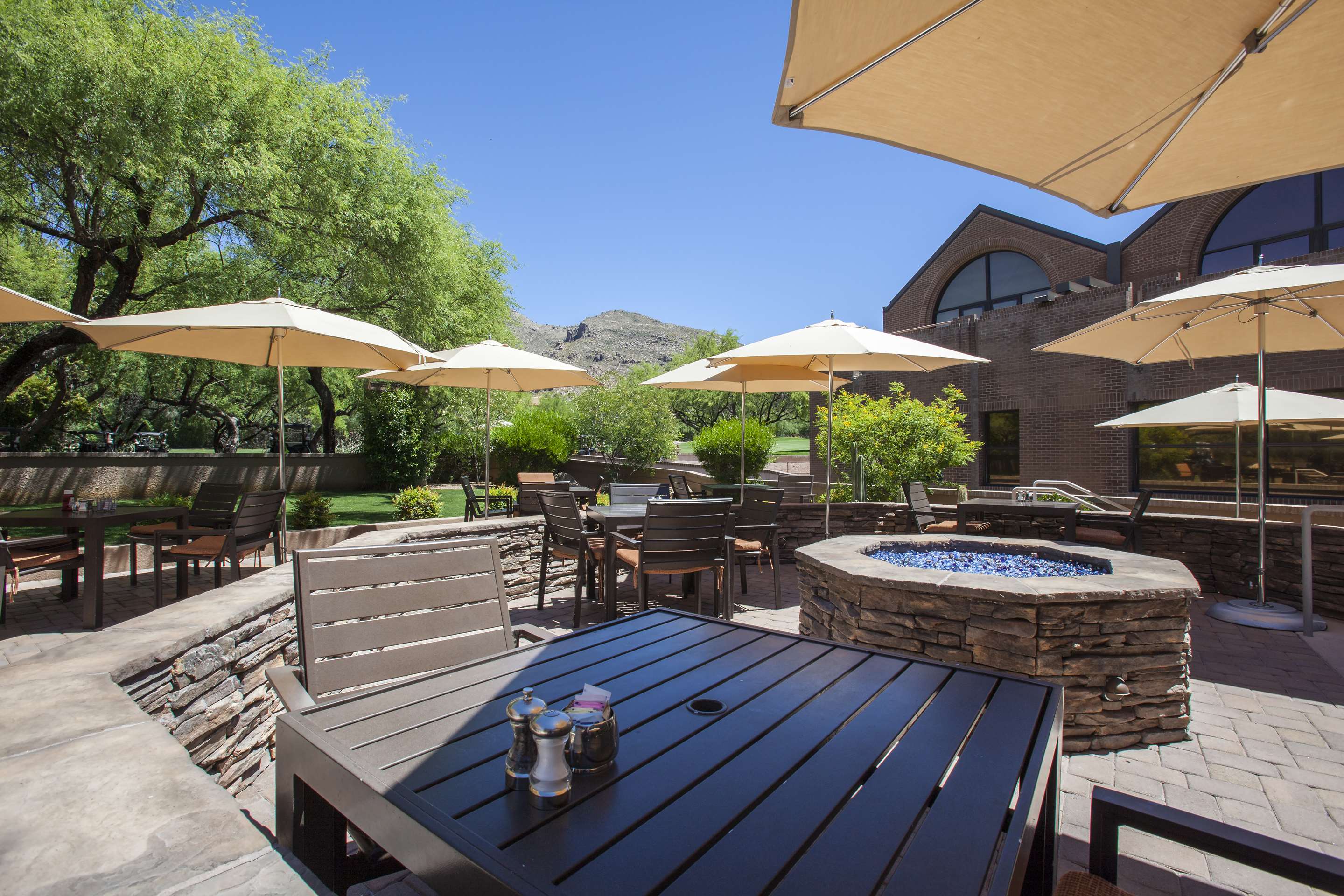VentanaBar and GrillPatio | The Lodge at Ventana Canyon