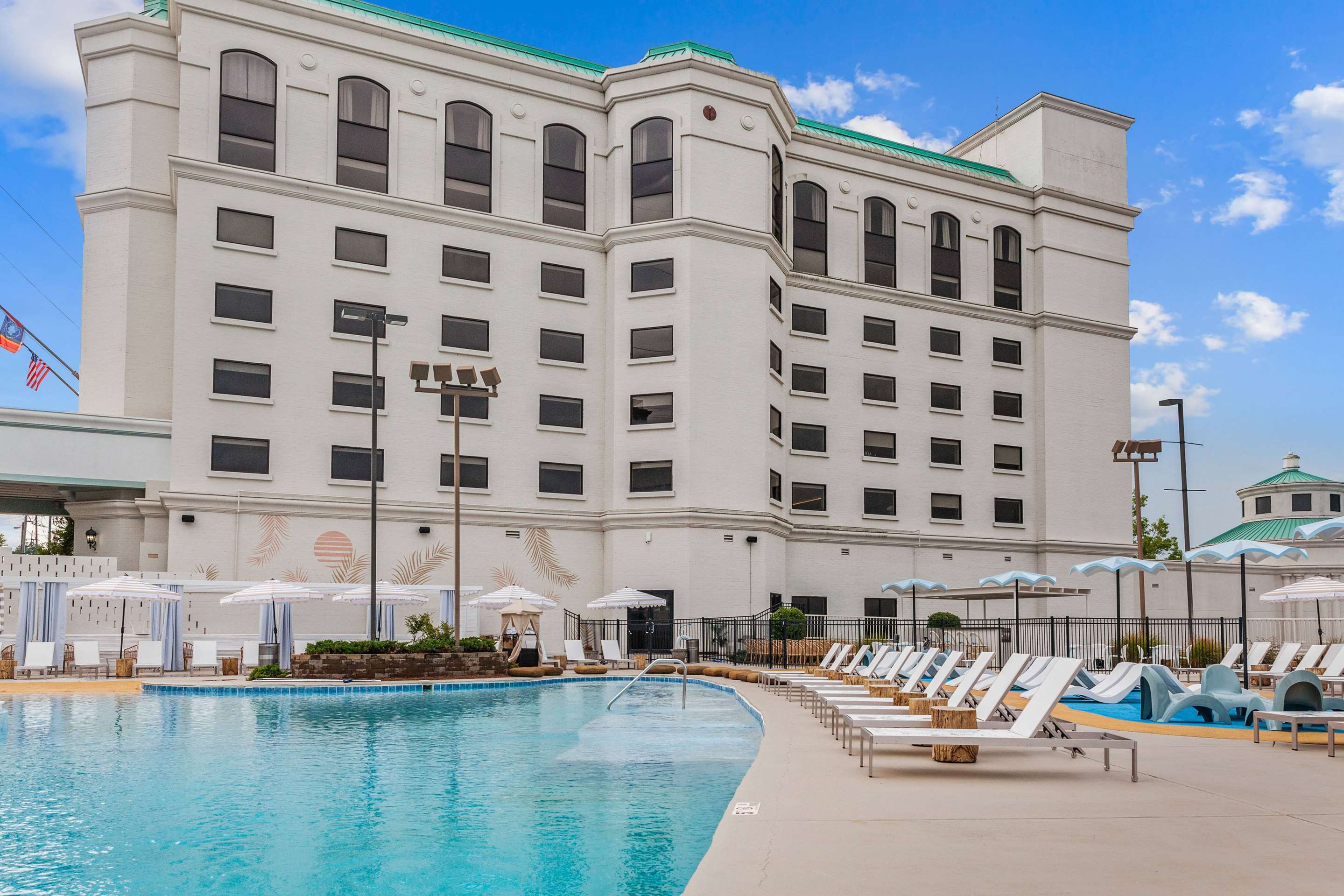 Pool | Mulberry, a Wyndham Hotel