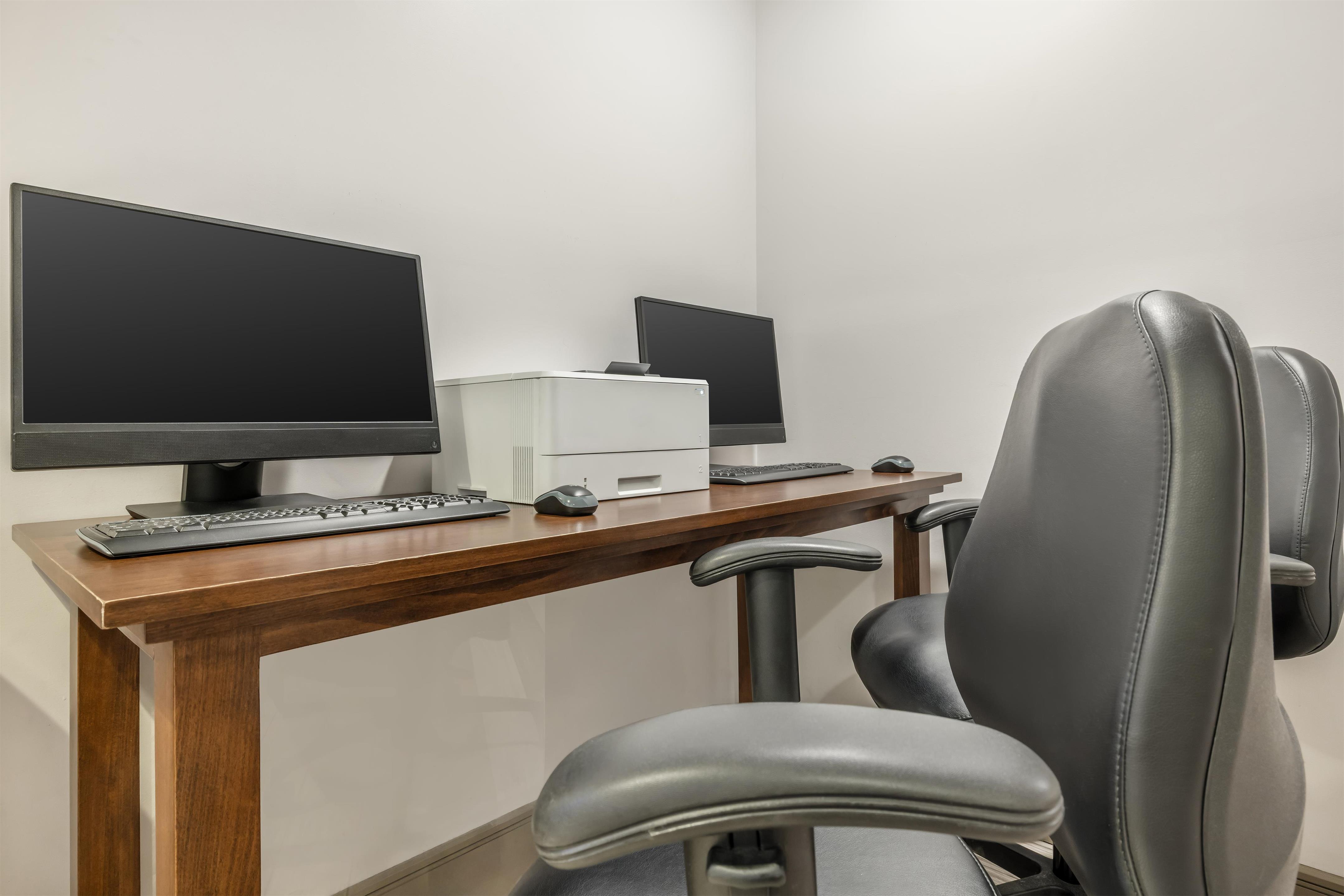 Business Center | Hilton Vacation Club Palm Canyon Palm Springs