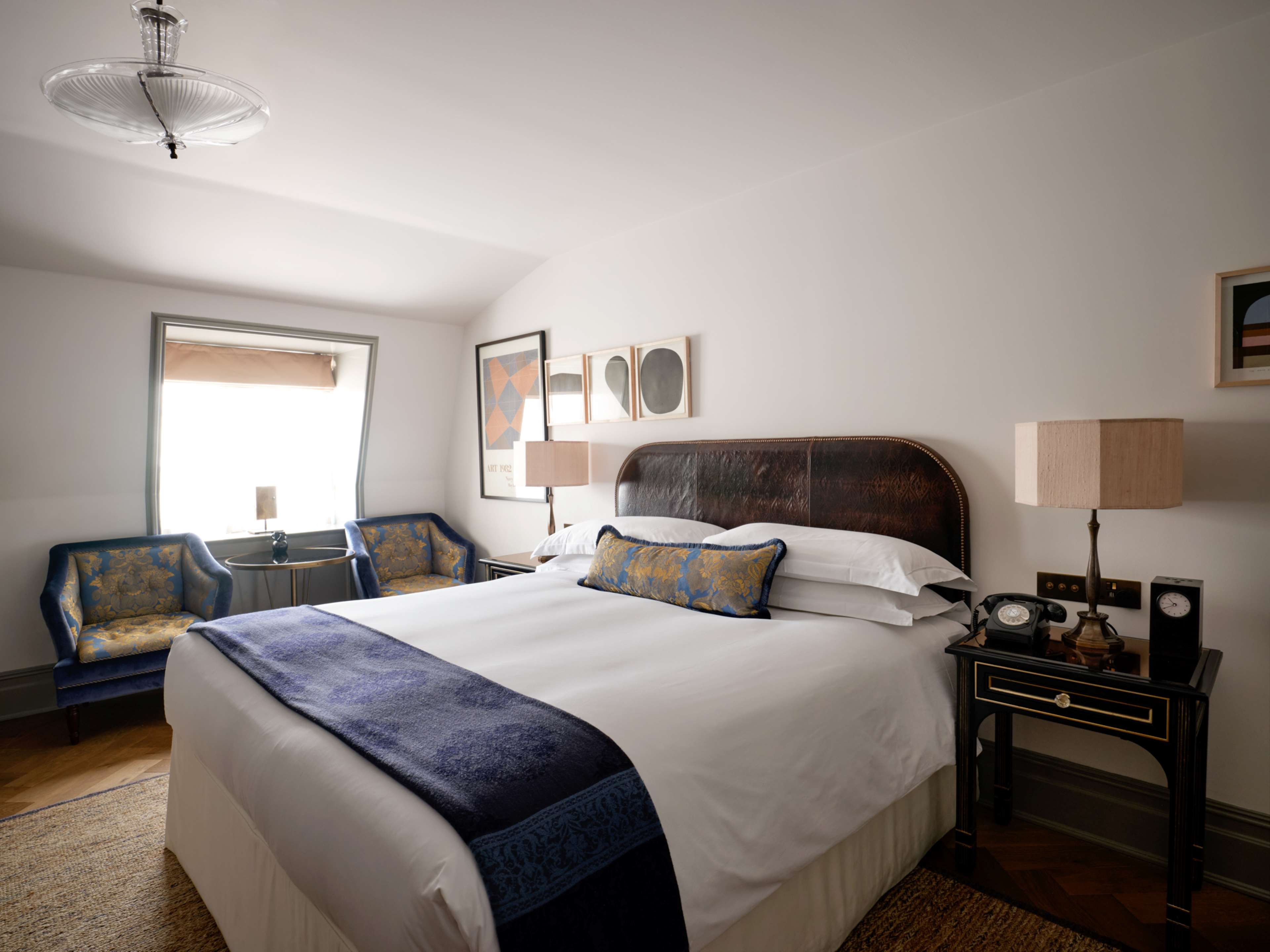 NoMad London Room Type - Grande King Room