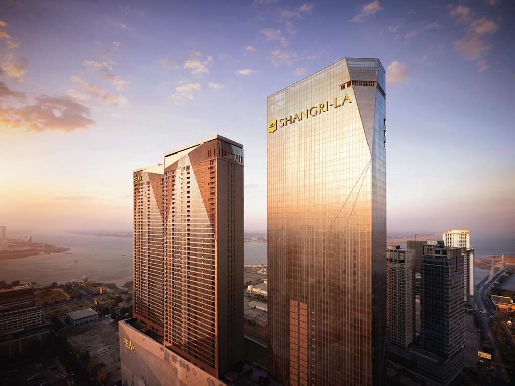 Shangri-La Phnom Penh in Cambodia