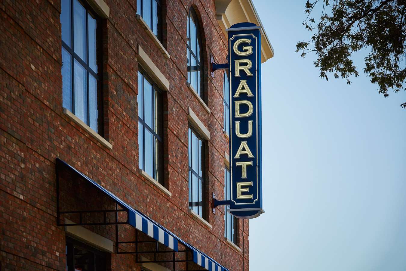 Exterior | Graduate Oxford