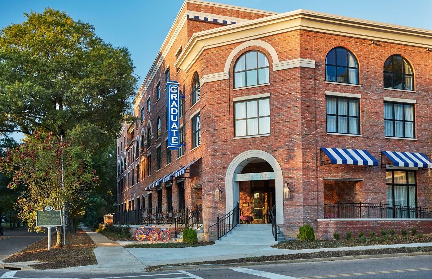 Exterior | Graduate Oxford