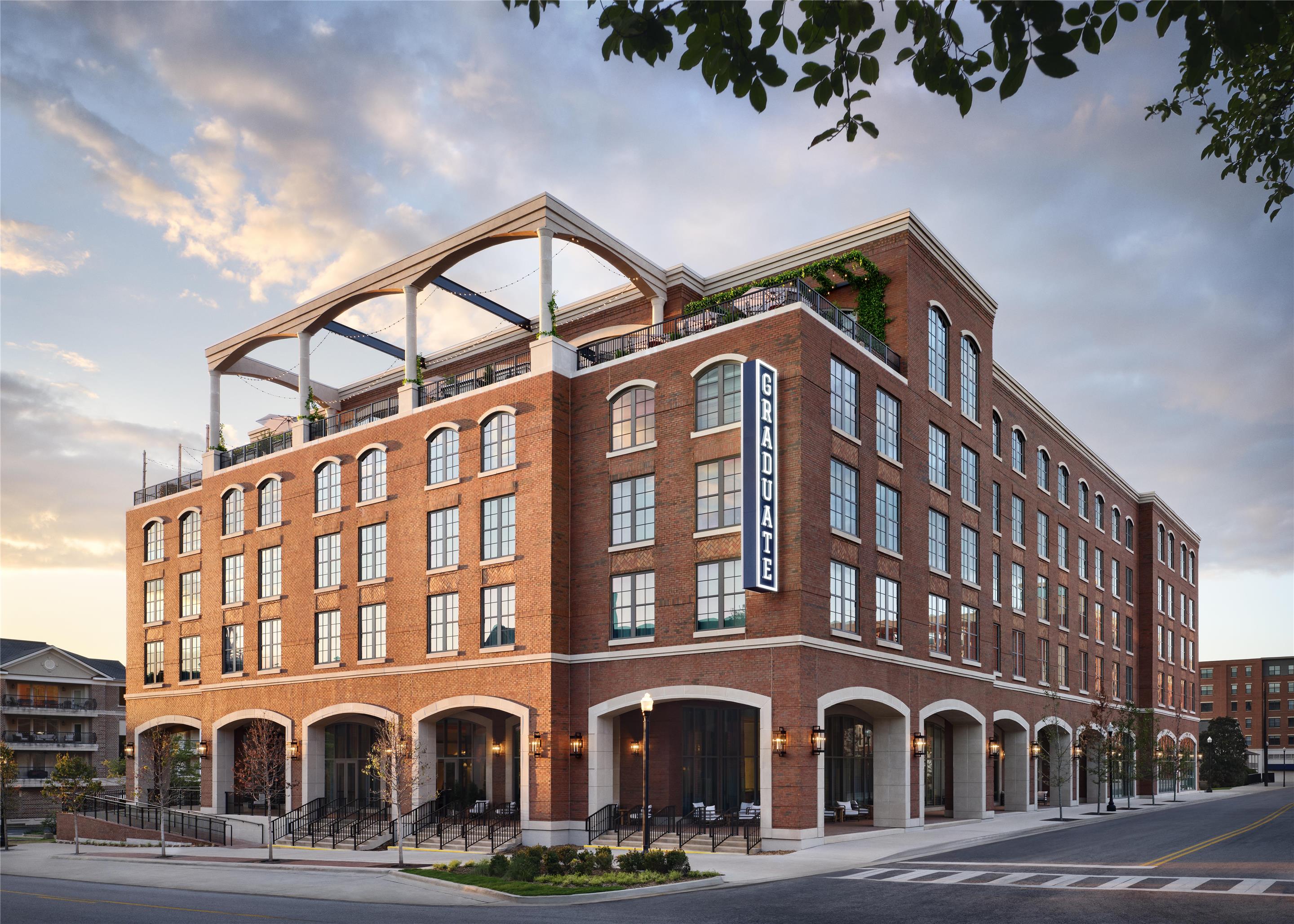 Exterior | Graduate Auburn