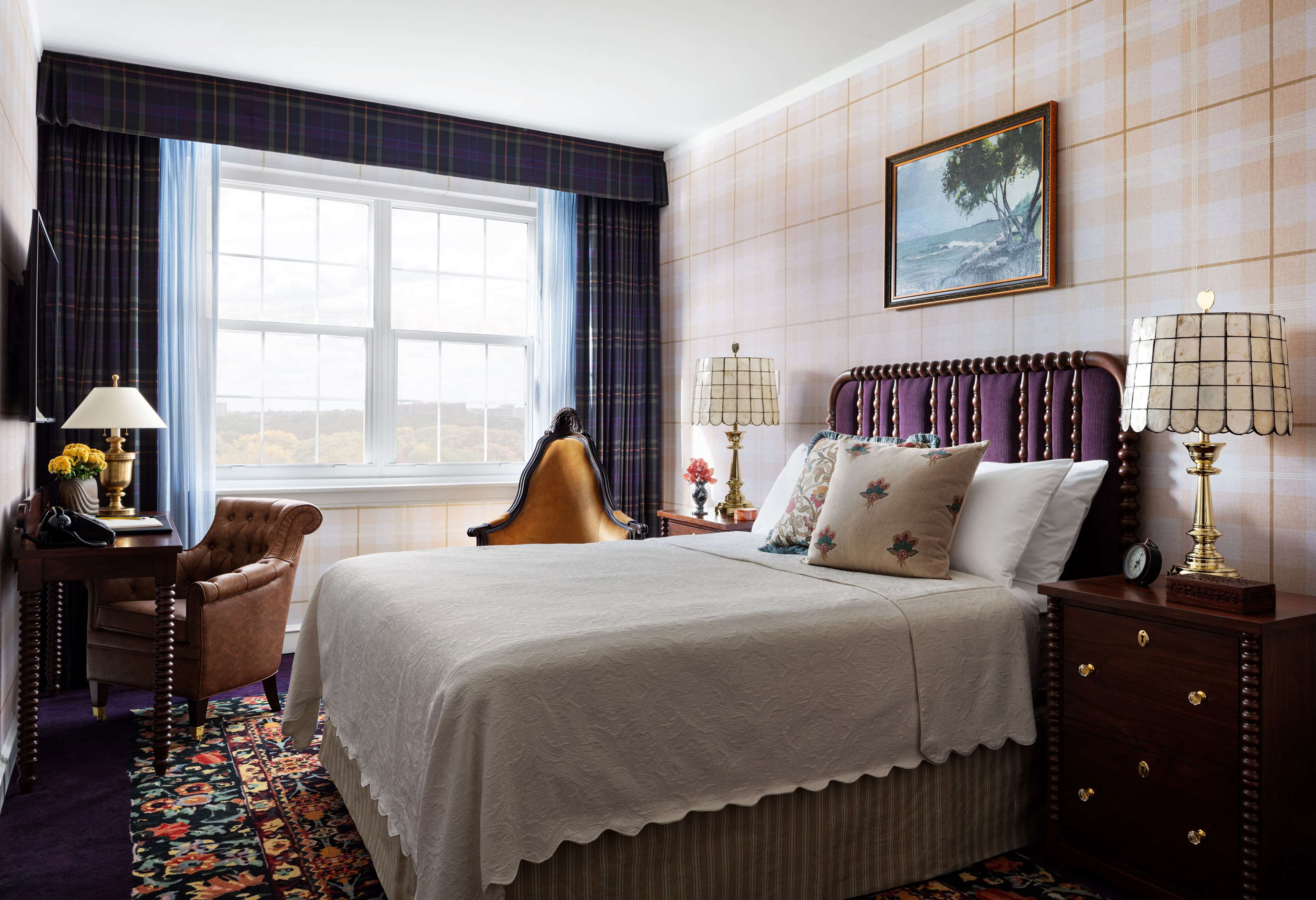 Graduate by Hilton Evanston Room Type - GRADUATE QUEEN