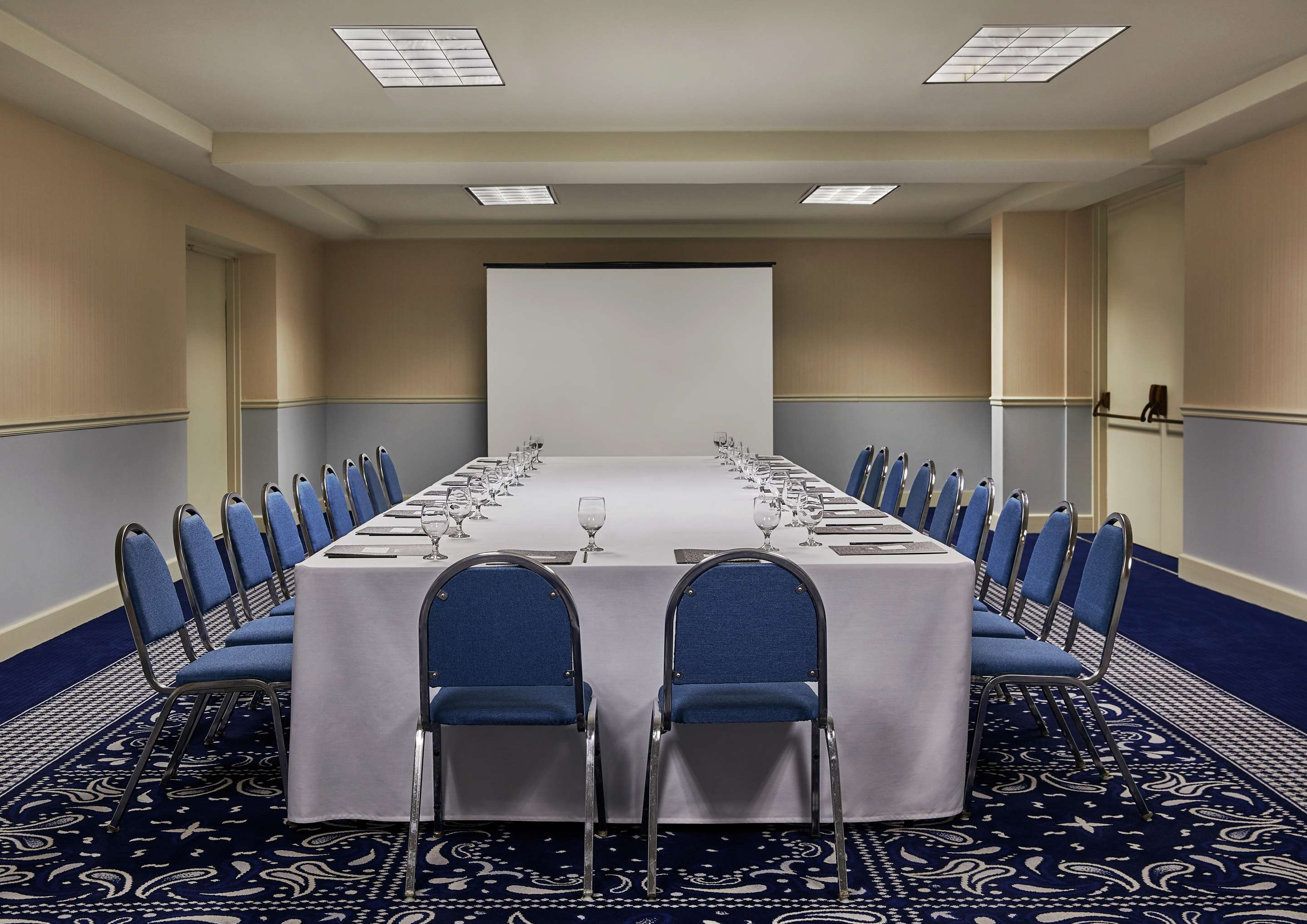 Meeting Room | Graduate by Hilton Lincoln