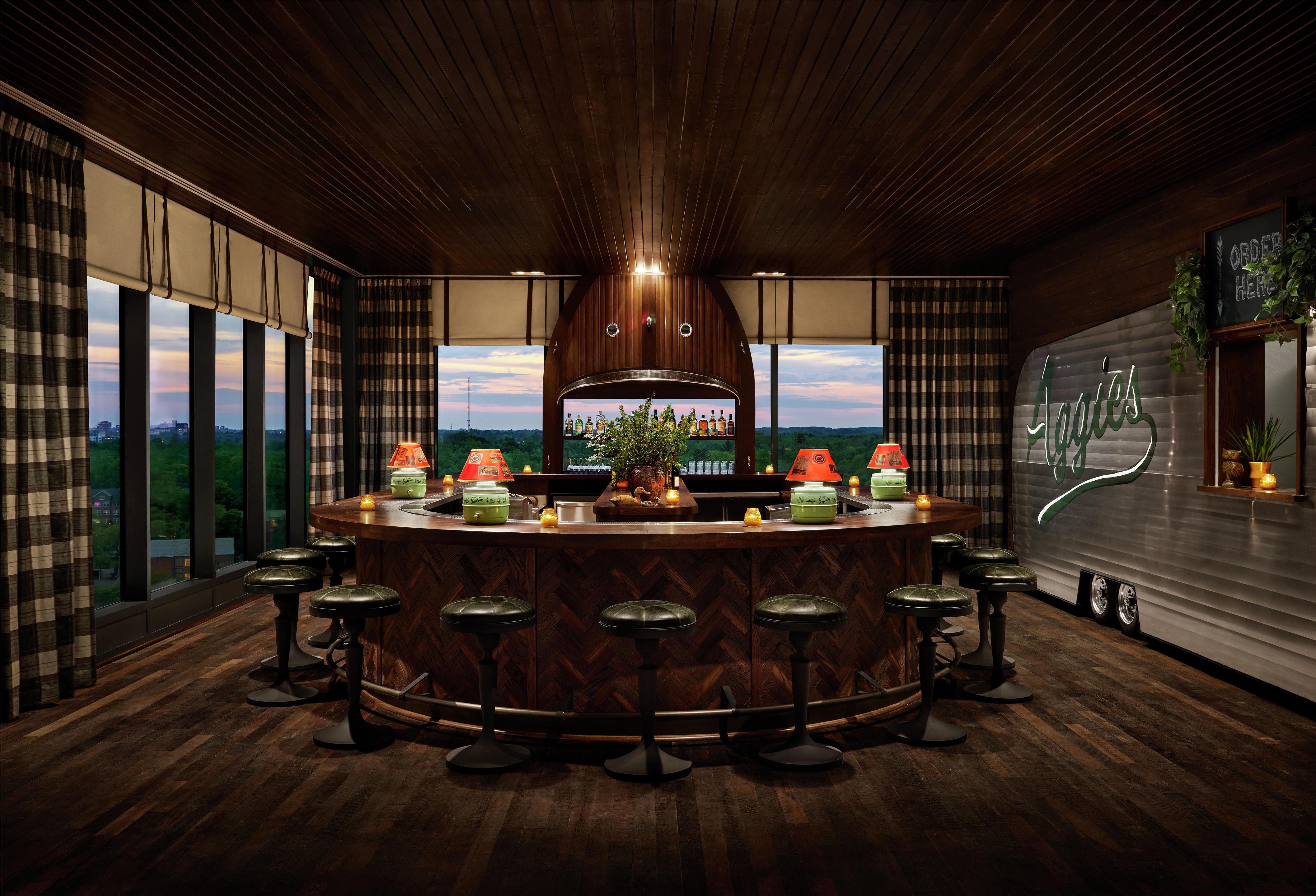 BarLounge | Graduate by Hilton East Lansing