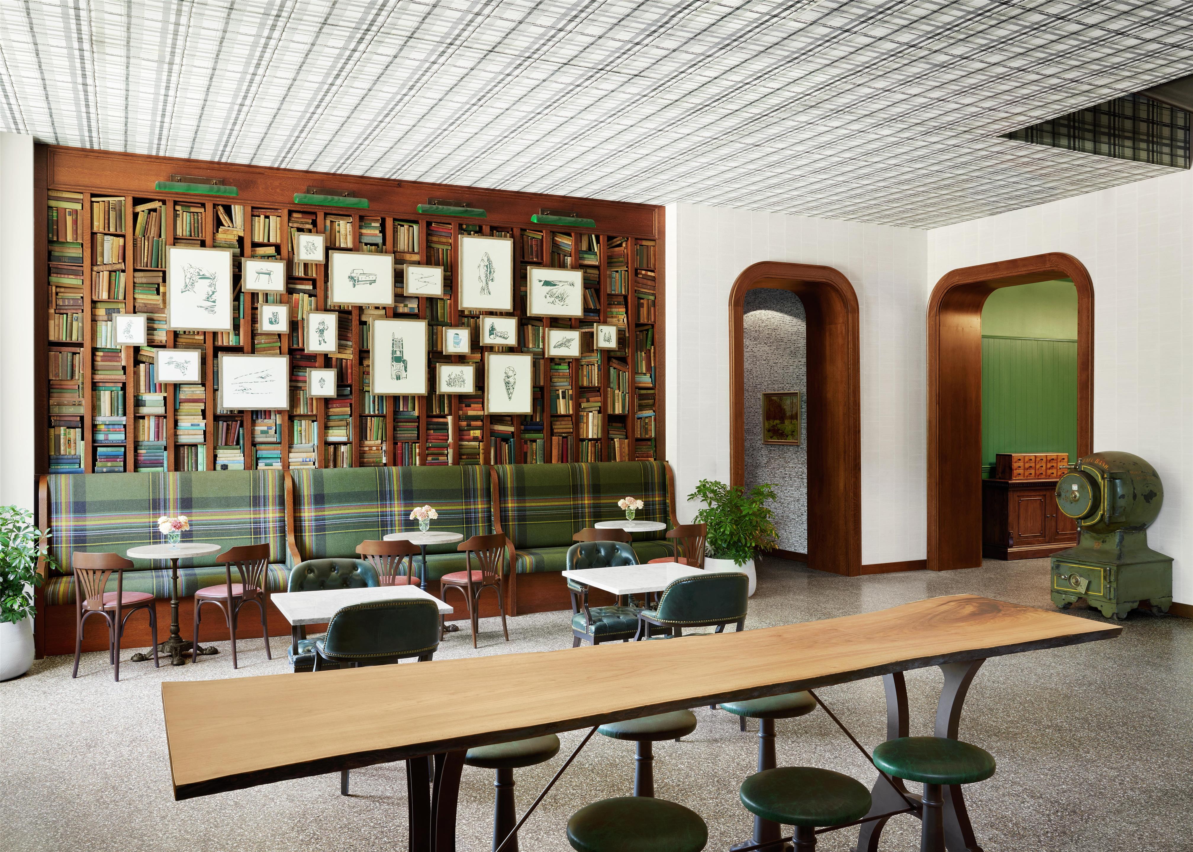 Lobby | Graduate by Hilton East Lansing
