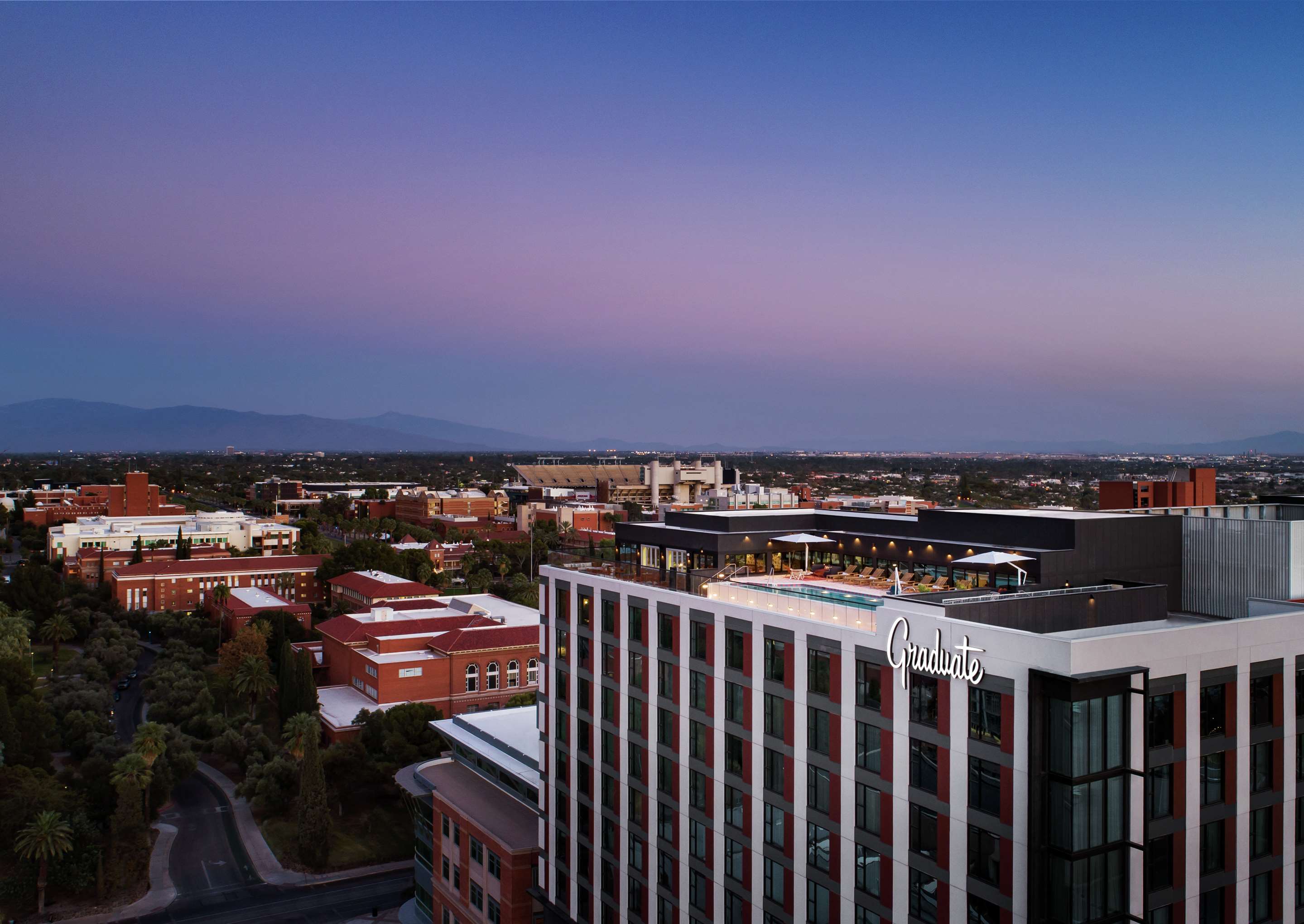 Exterior | Graduate by Hilton Tucson